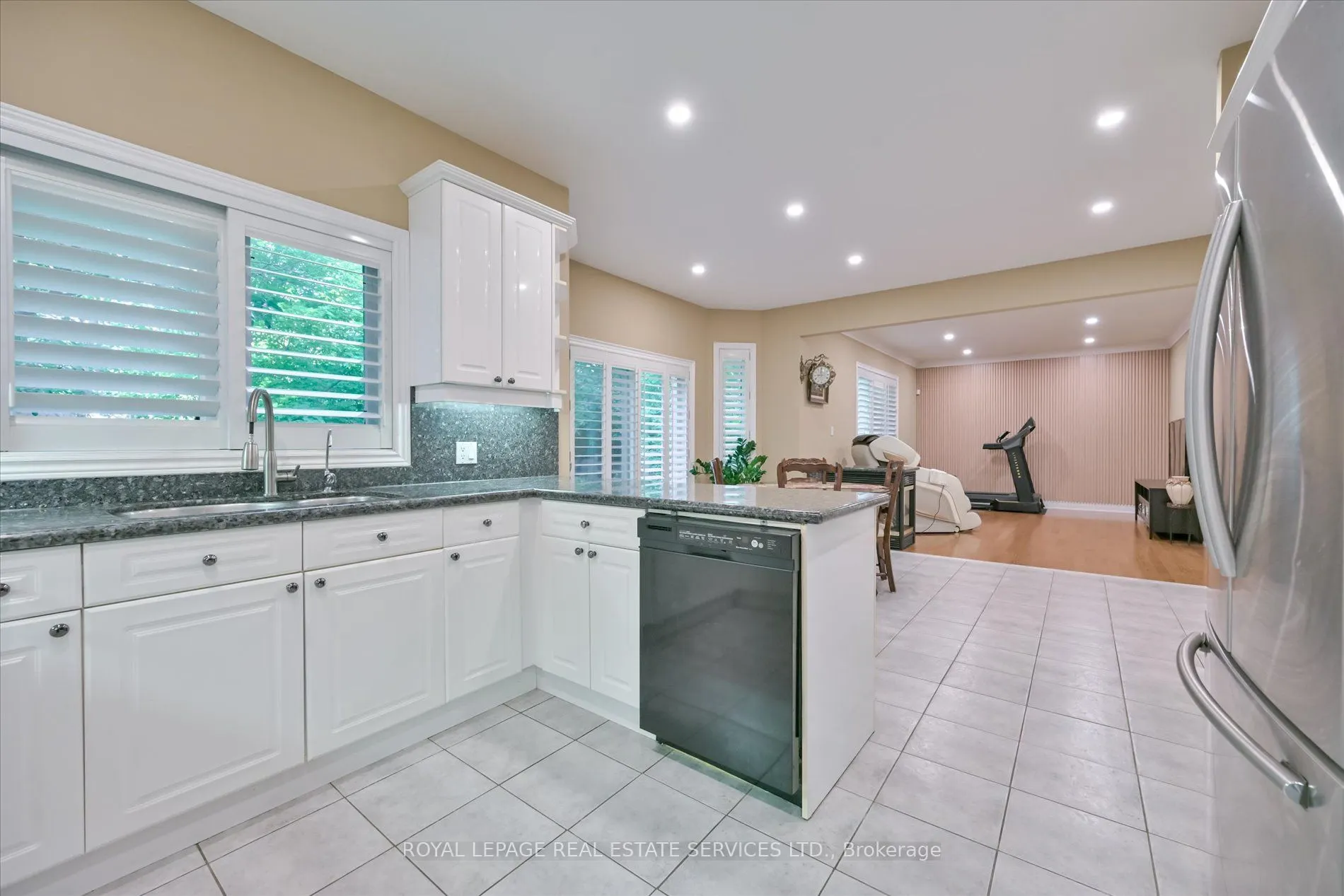 95 Loudon Crescent