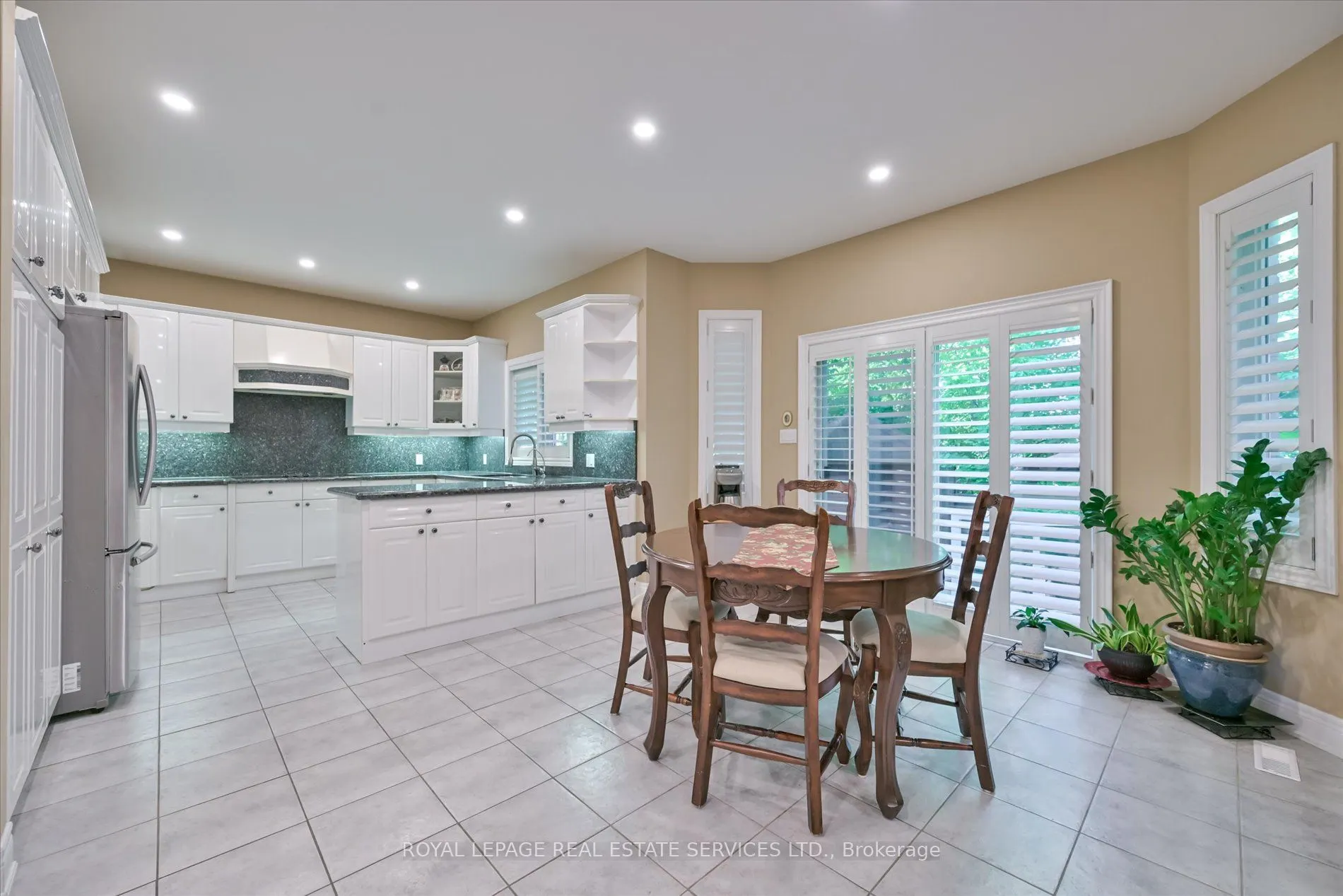 95 Loudon Crescent
