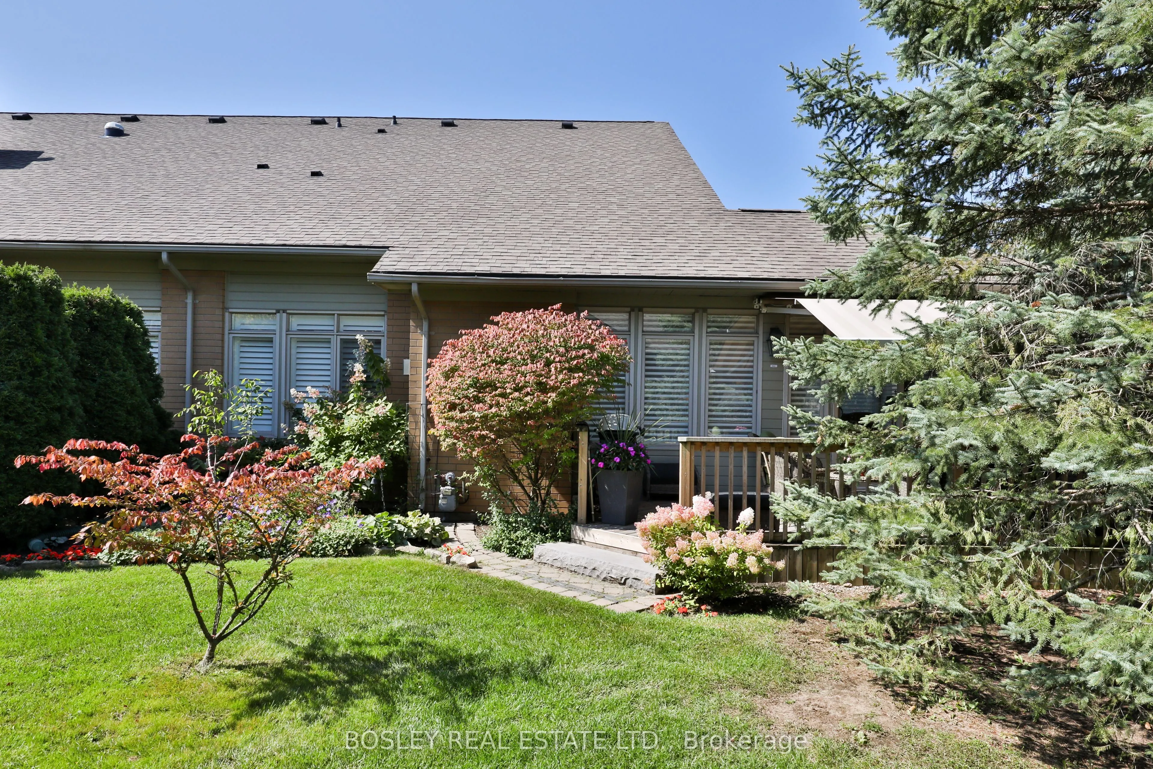 34 Johnson Links Way, #221