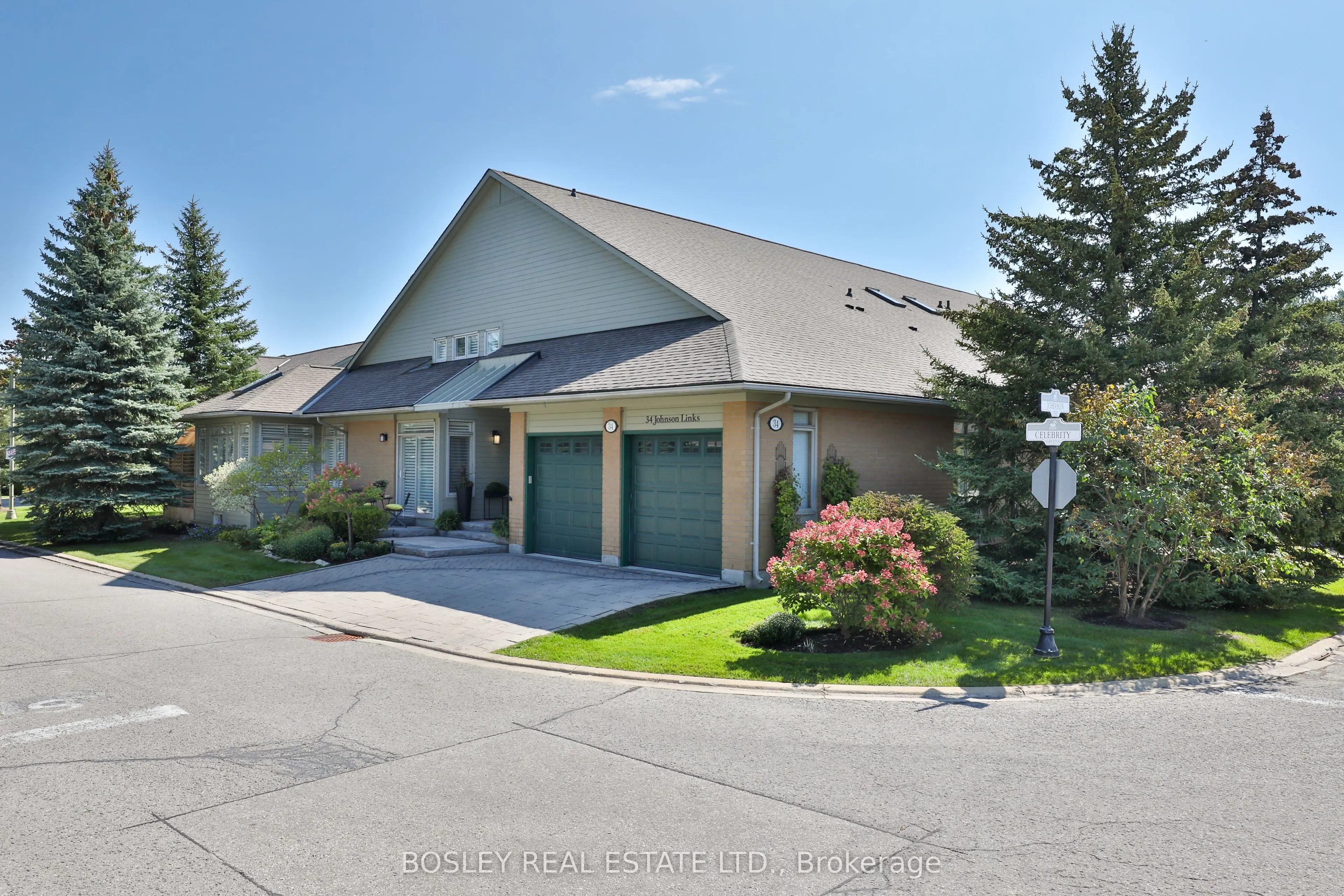 34 Johnson Links Way, #221