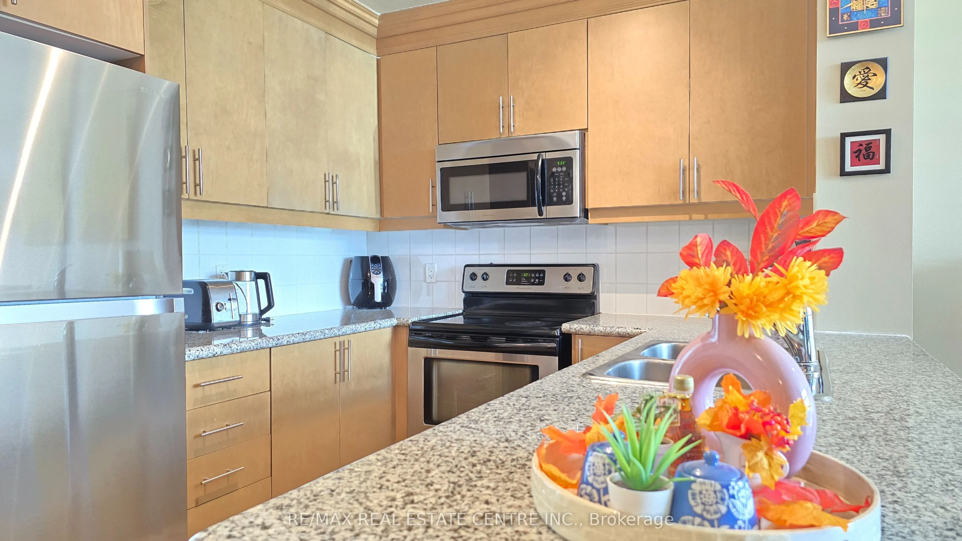 18 Harding Boulevard, #PH207