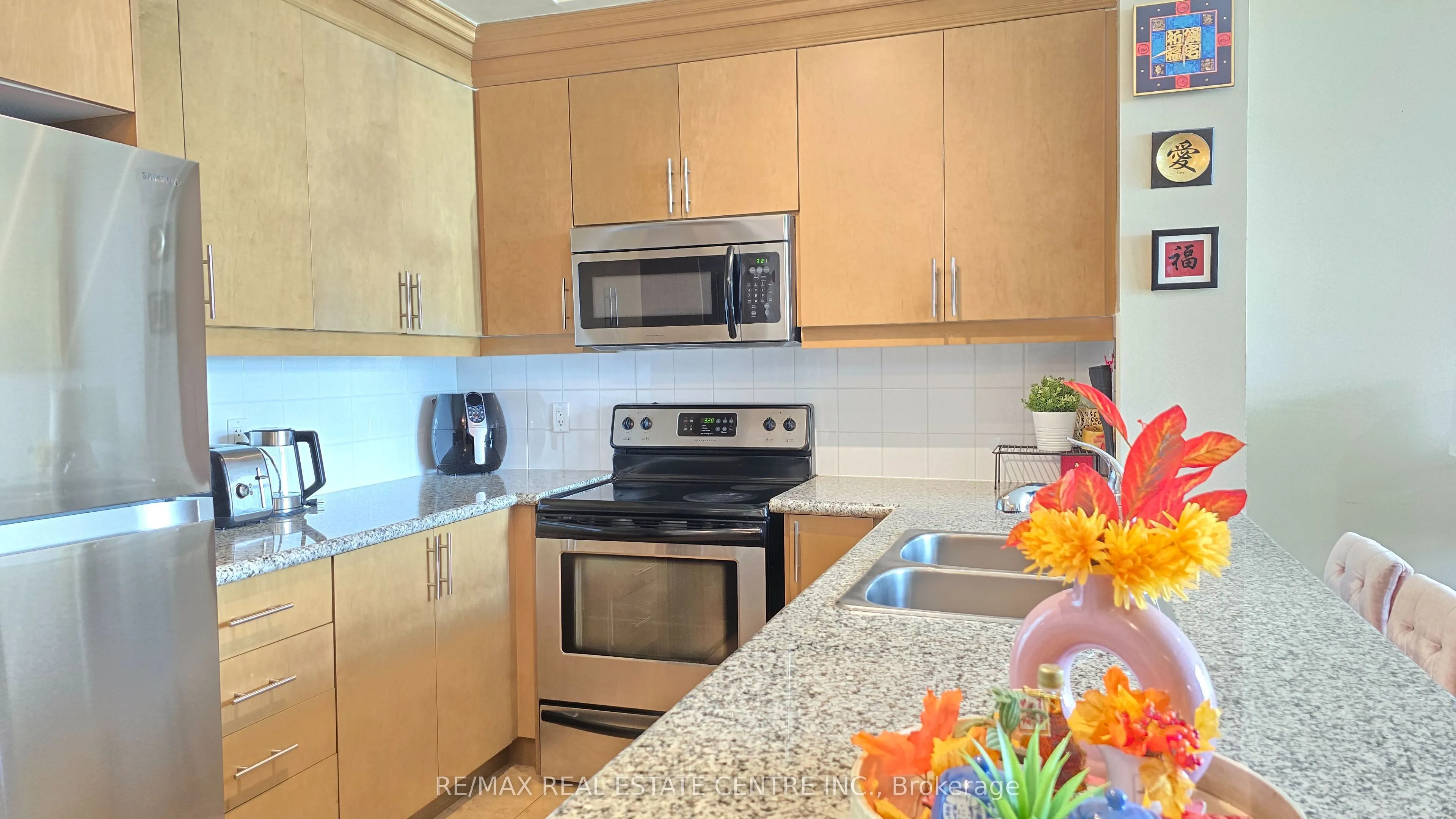 18 Harding Boulevard, #PH207