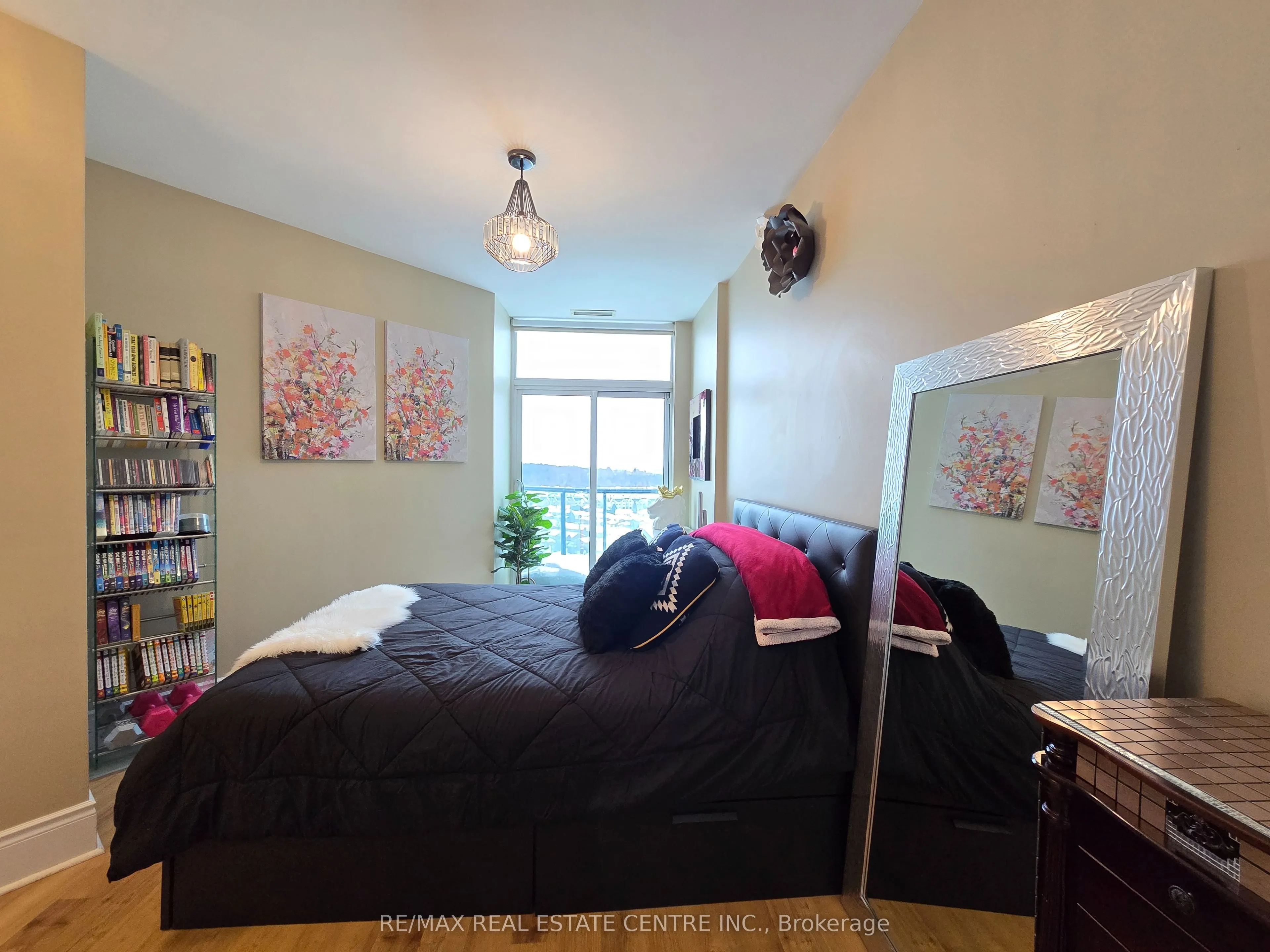 18 Harding Boulevard, #PH207