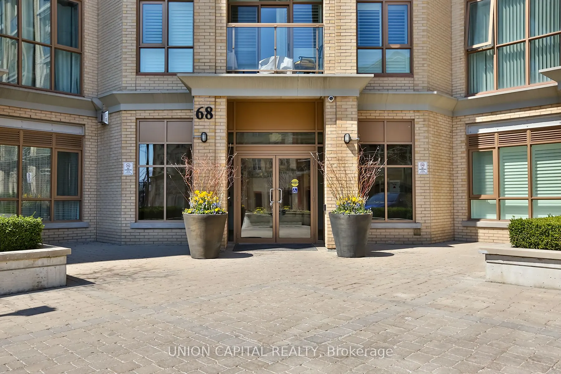 68 Main Street, #511