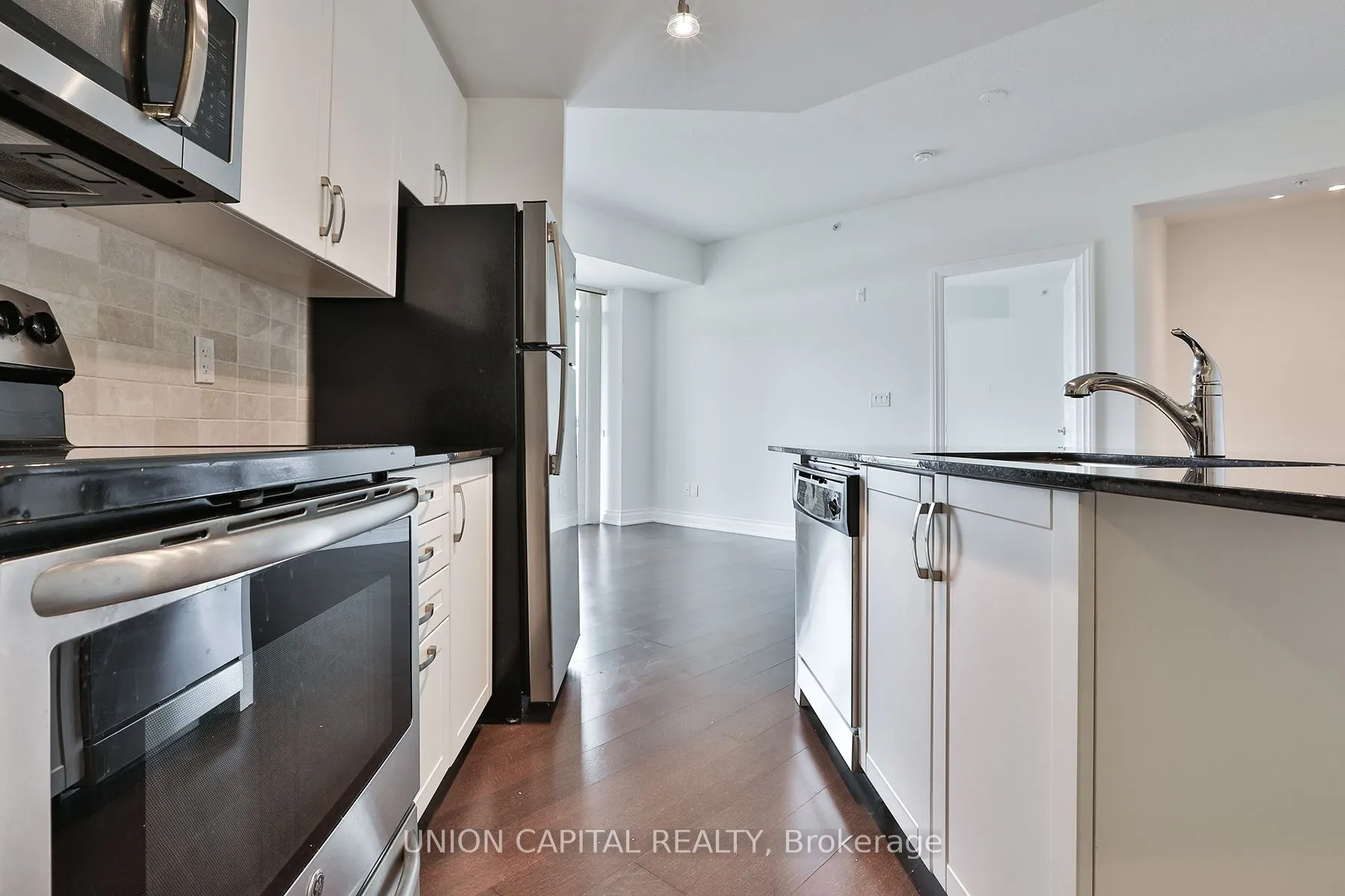 68 Main Street, #511