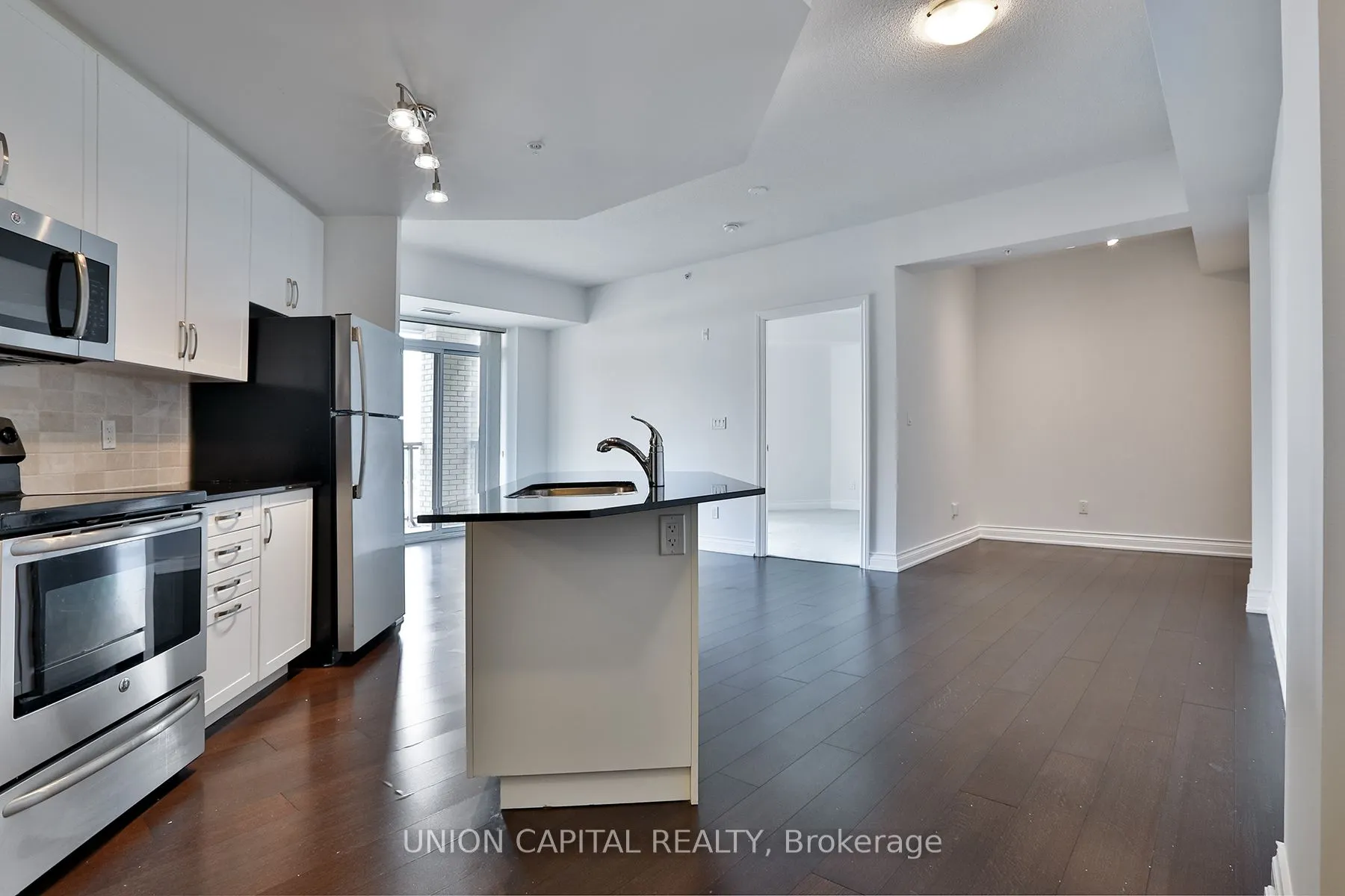 68 Main Street, #511