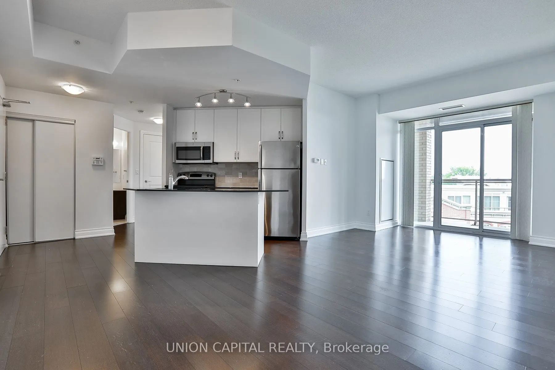 68 Main Street, #511