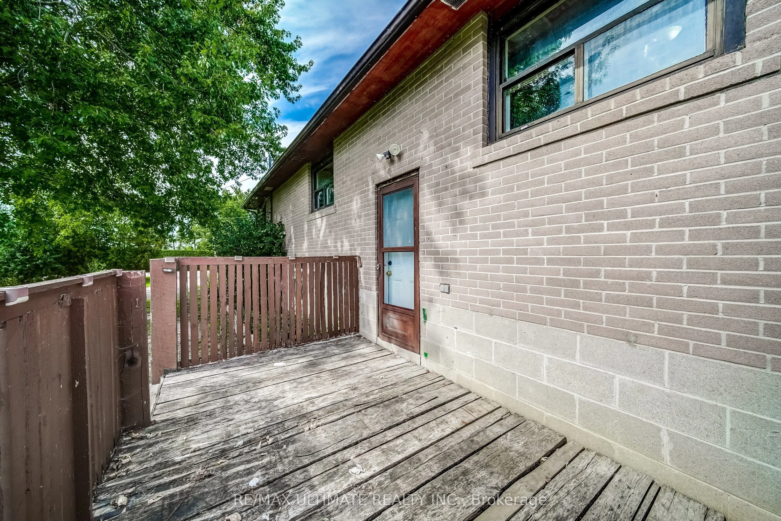 25037 Maple Beach Road