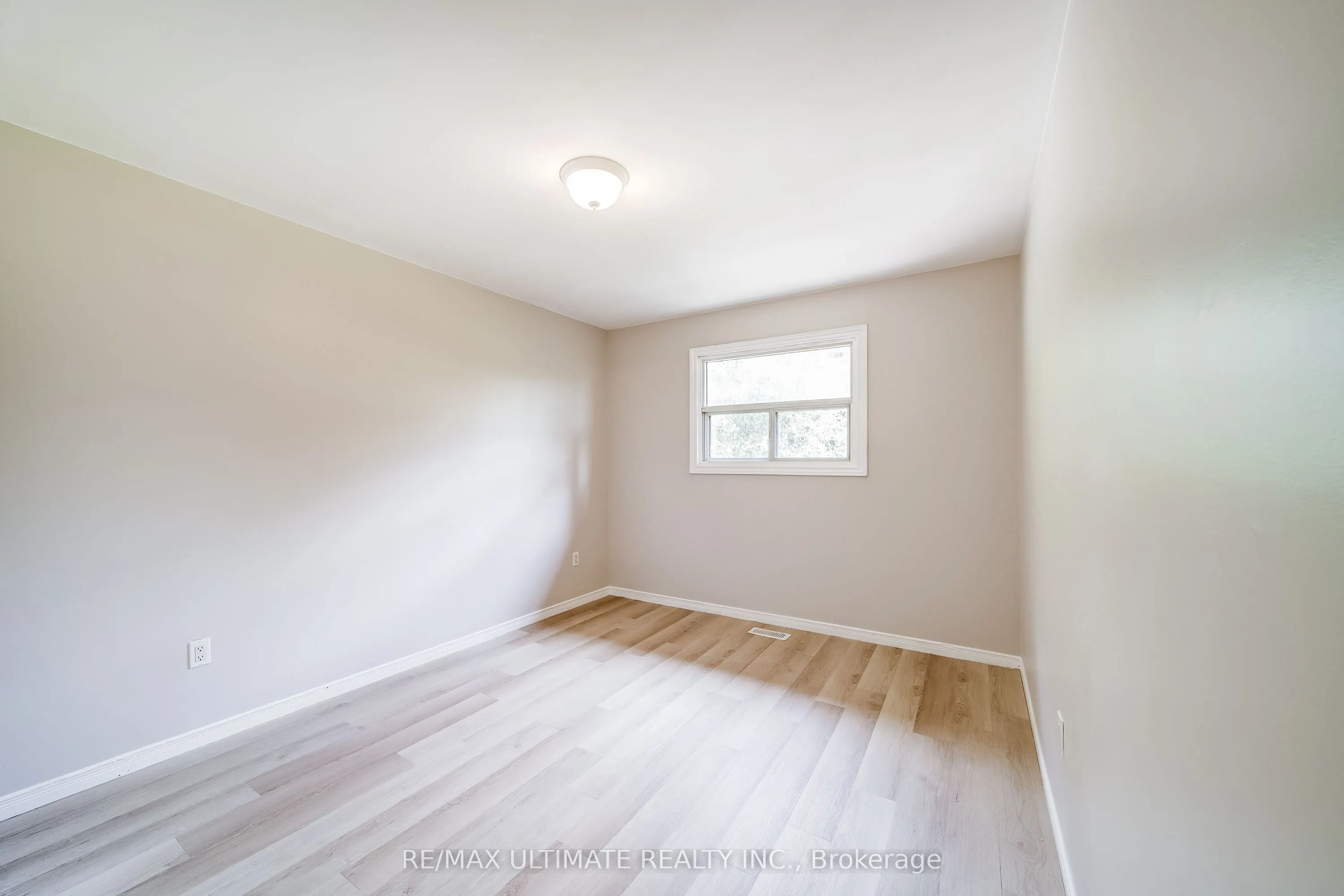25037 Maple Beach Road