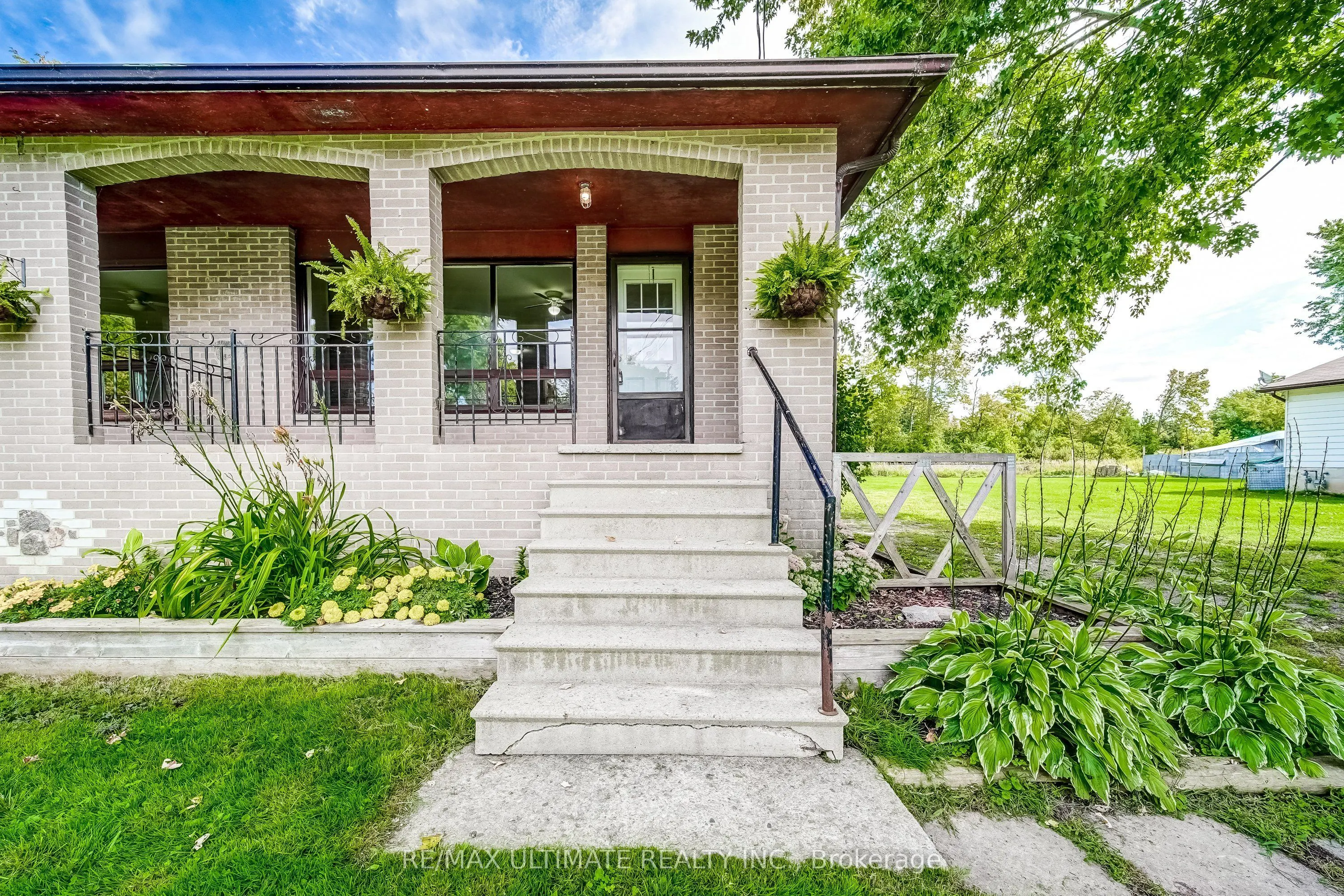 25037 Maple Beach Road
