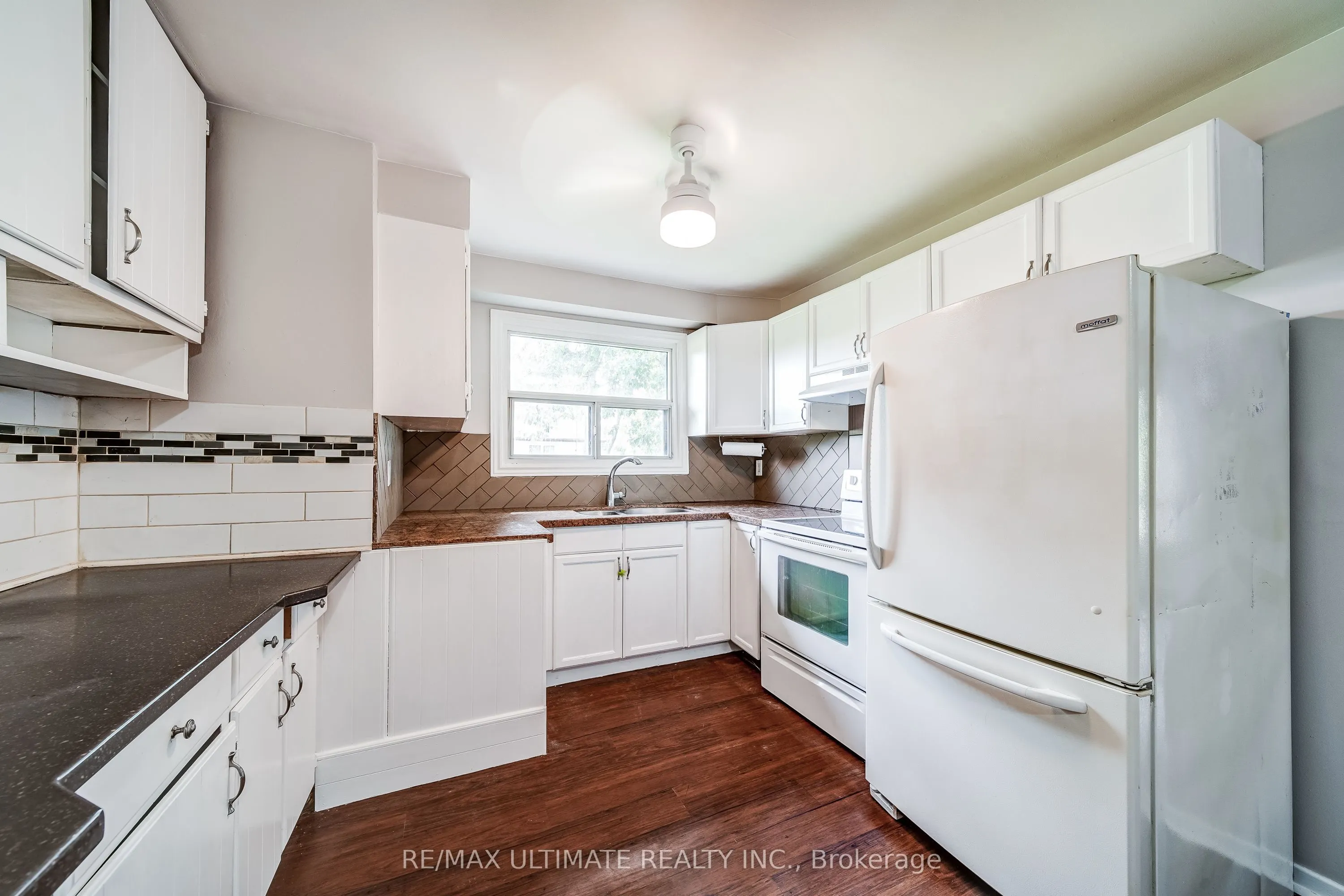 25037 Maple Beach Road