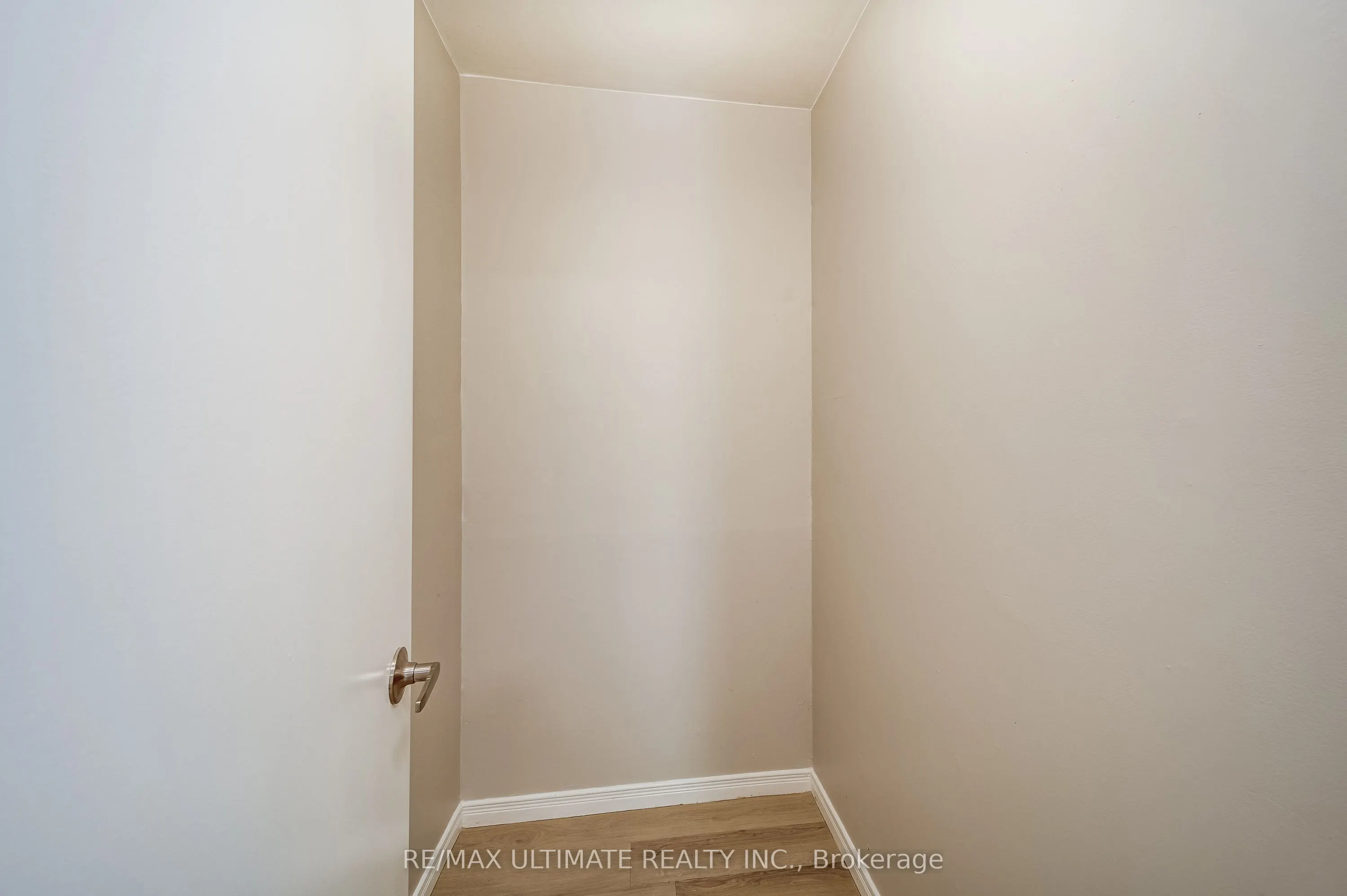 25037 Maple Beach Road