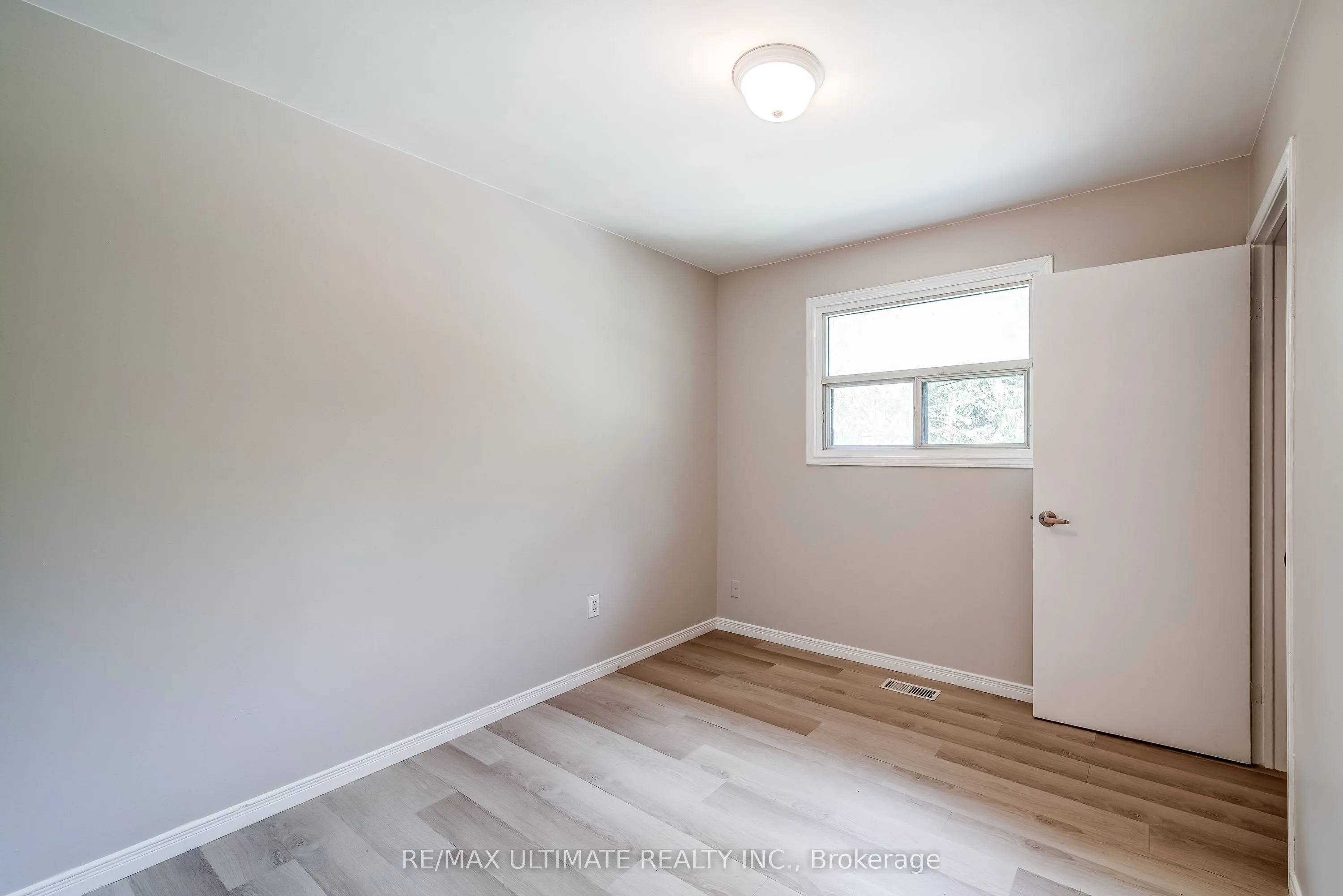 25037 Maple Beach Road