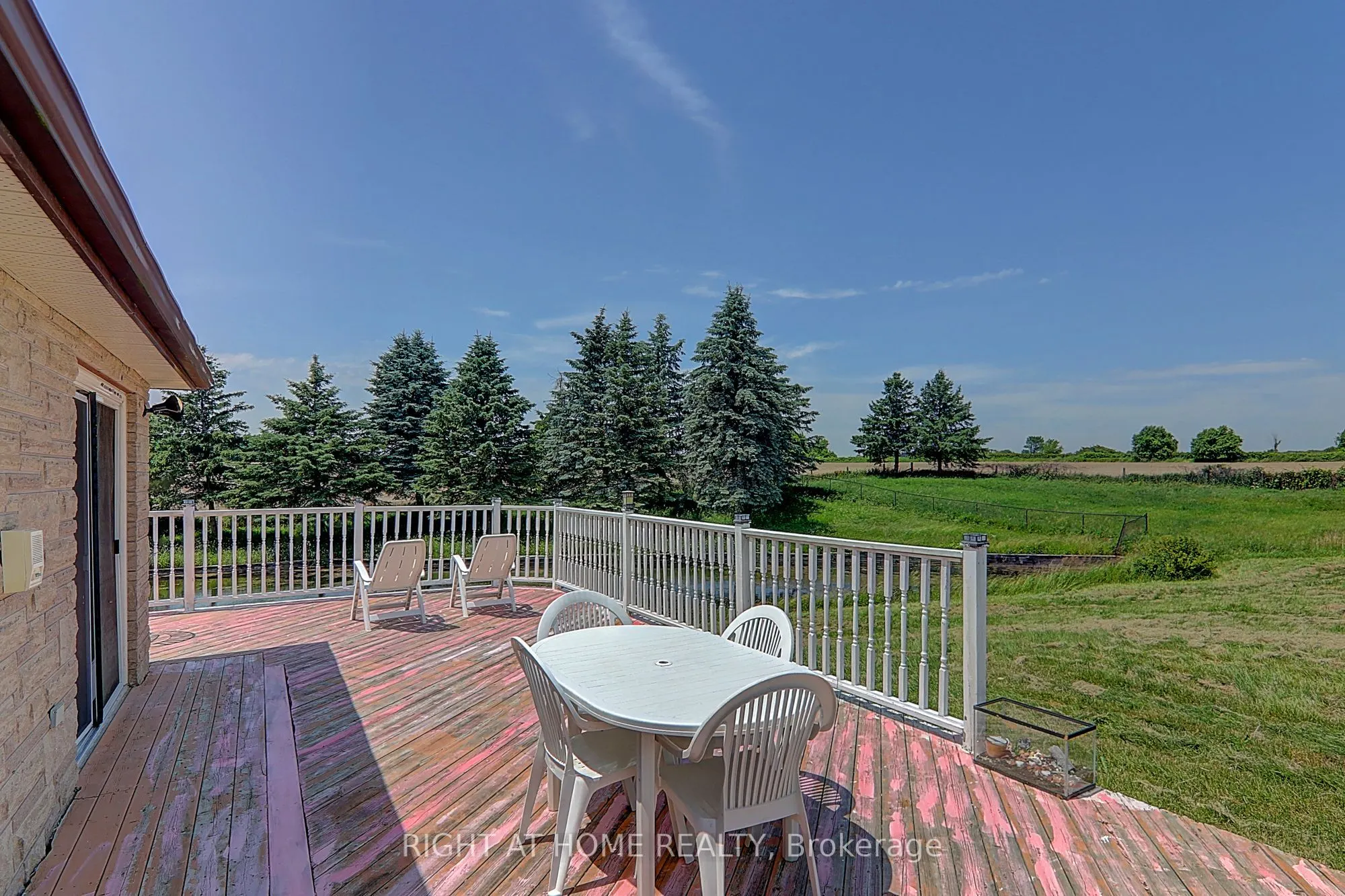 1008 Mount Albert Road