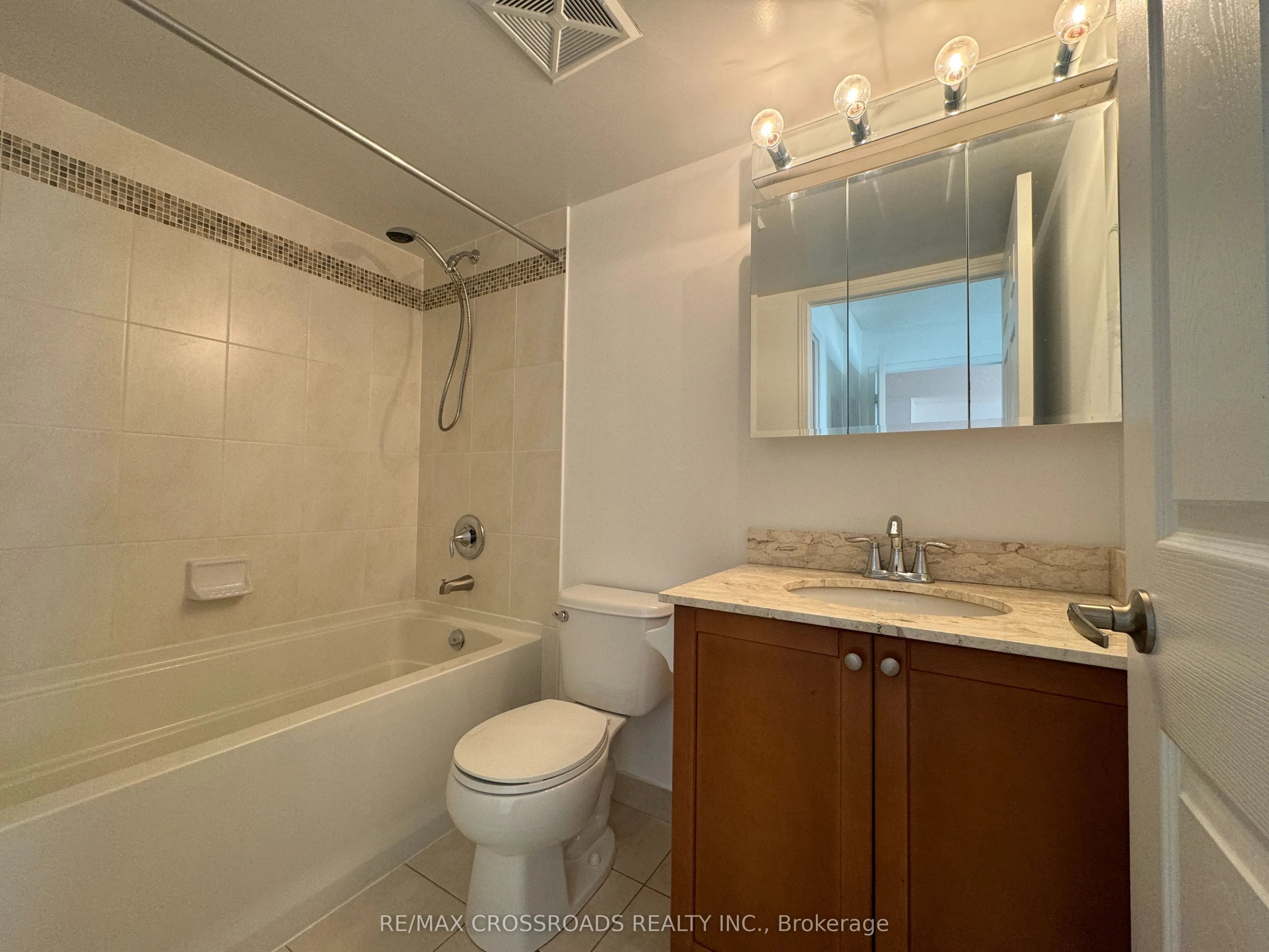 75 King William Crescent, #PH 10