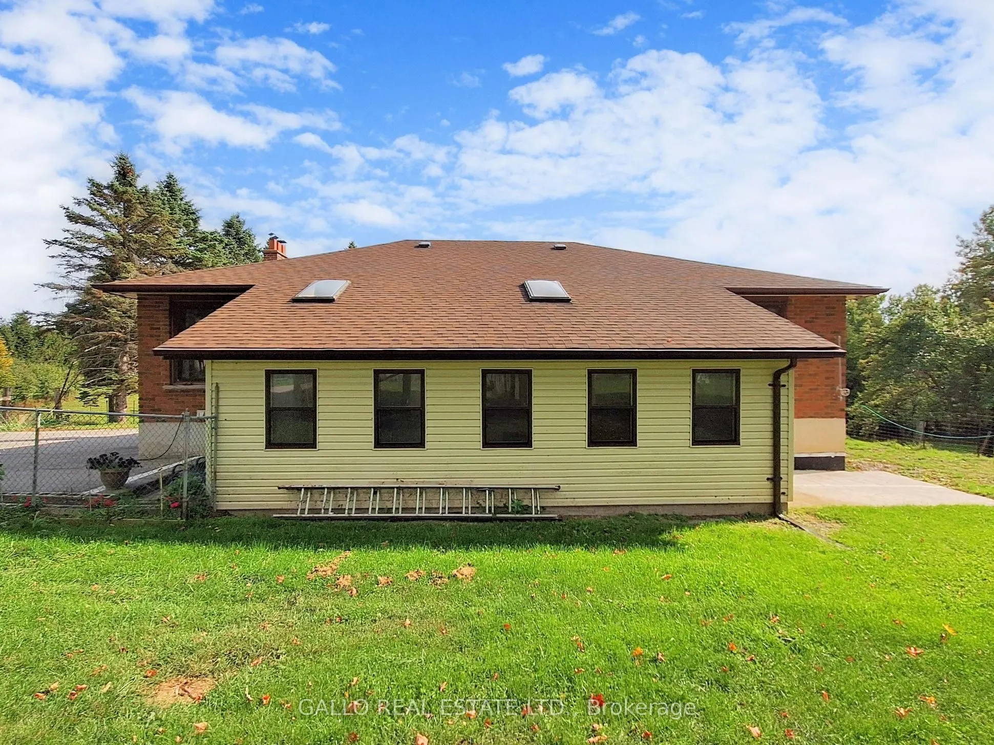 352 Uxbridge Pickering Townline