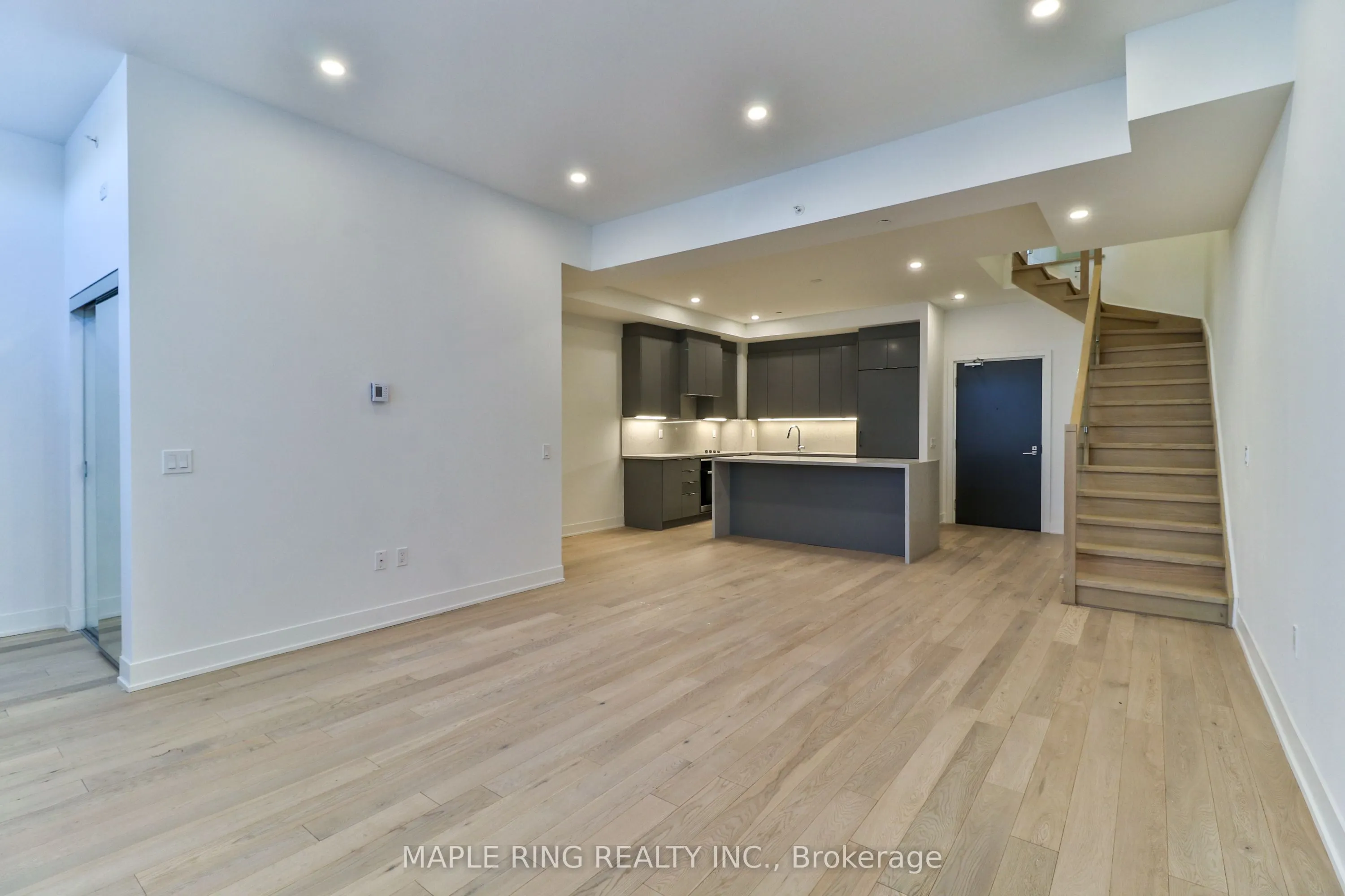 2908 Highway 7 Road, #105