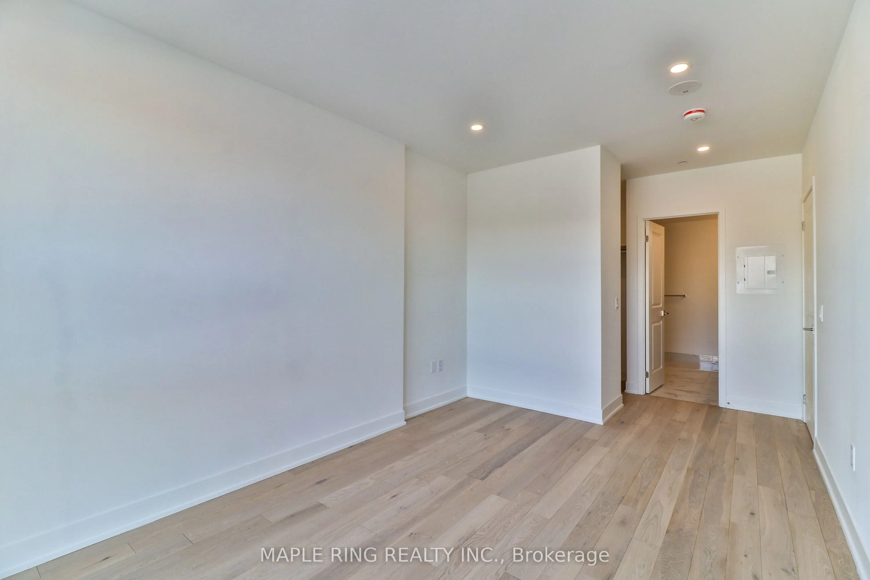 2908 Highway 7 Road, #105