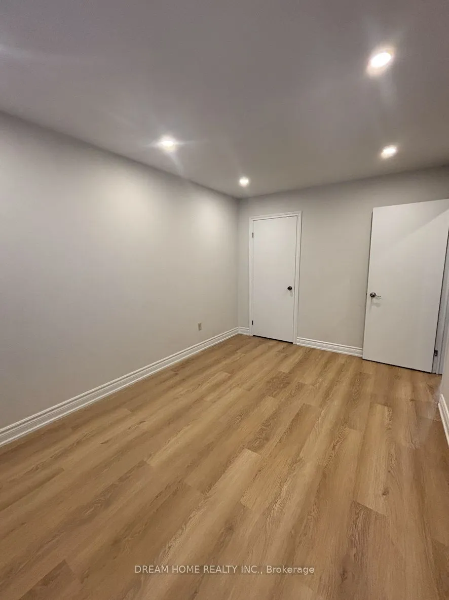 327 Sussex Avenue, #Upper