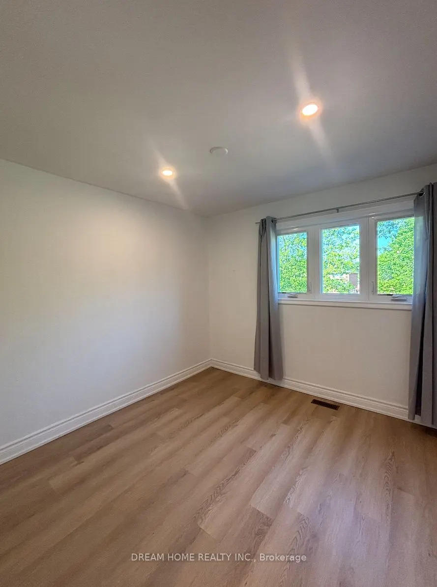 327 Sussex Avenue, #Upper