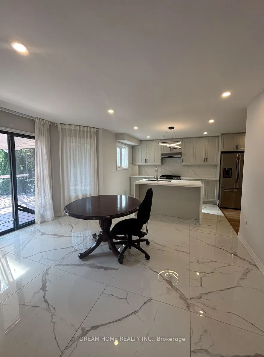 327 Sussex Avenue, #Upper