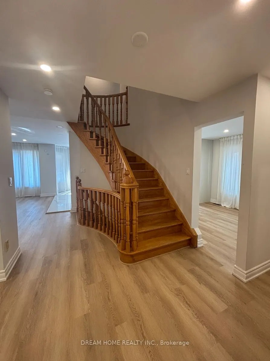 327 Sussex Avenue, #Upper