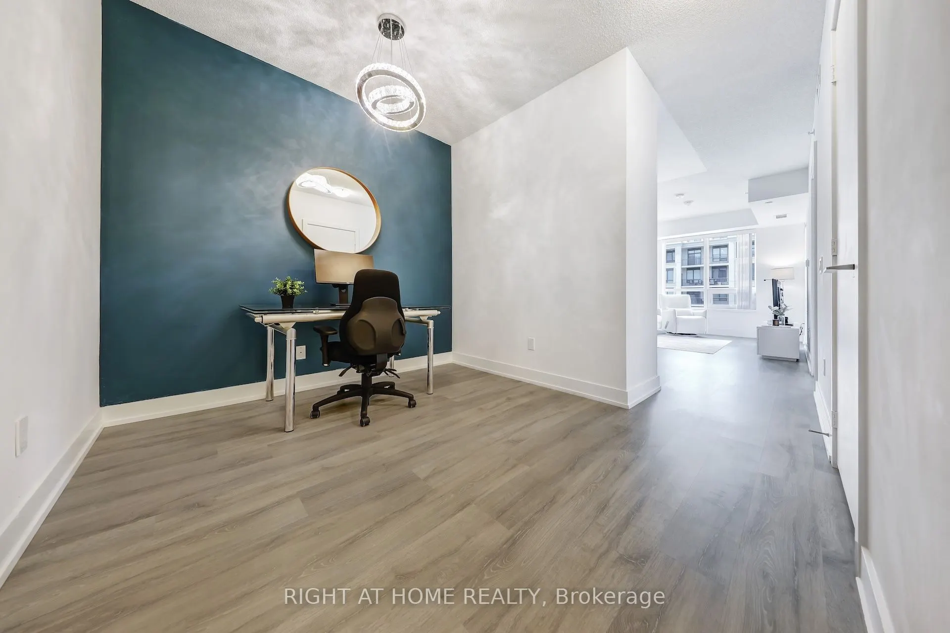 278 Buchanan Drive, #602E
