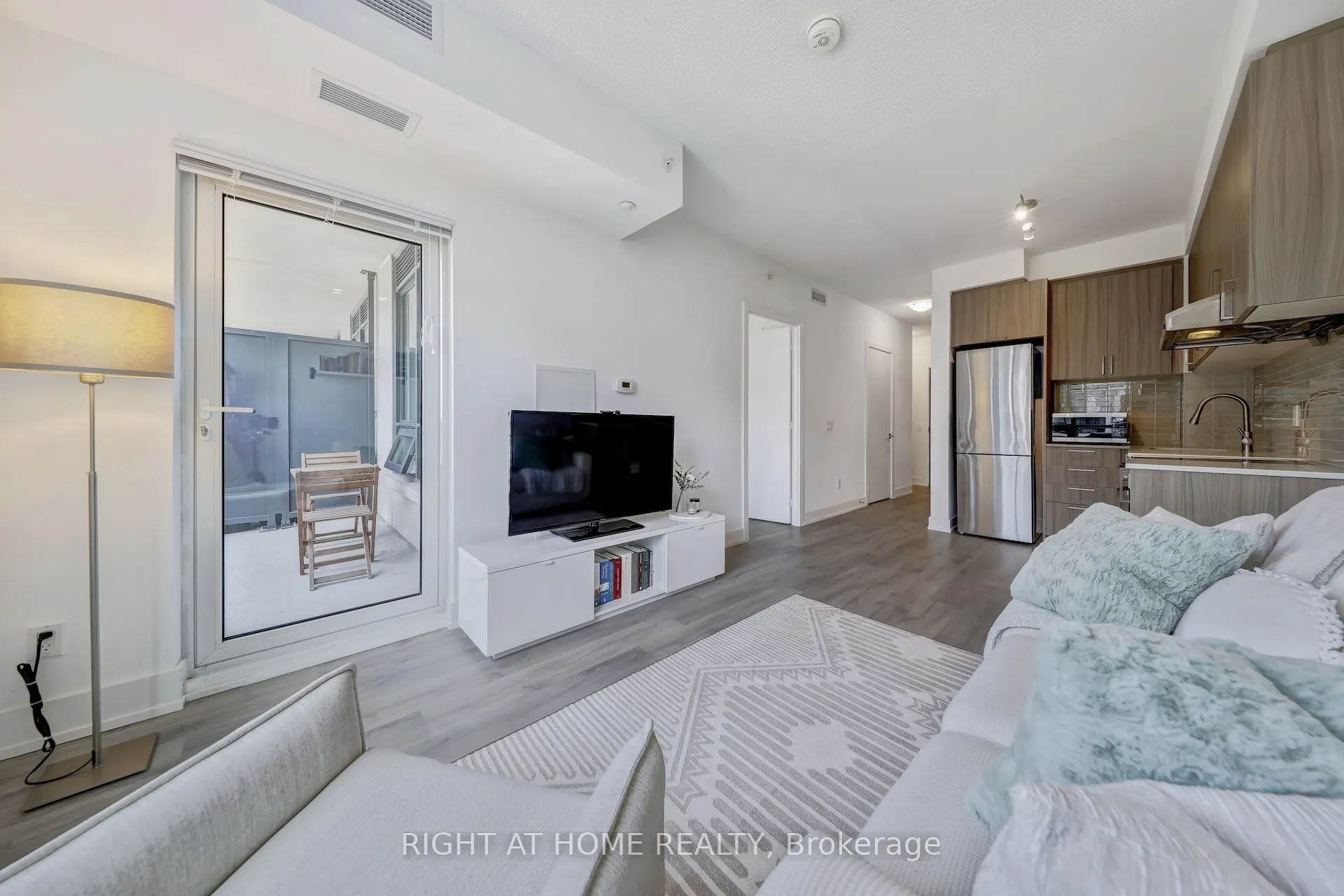 278 Buchanan Drive, #602E