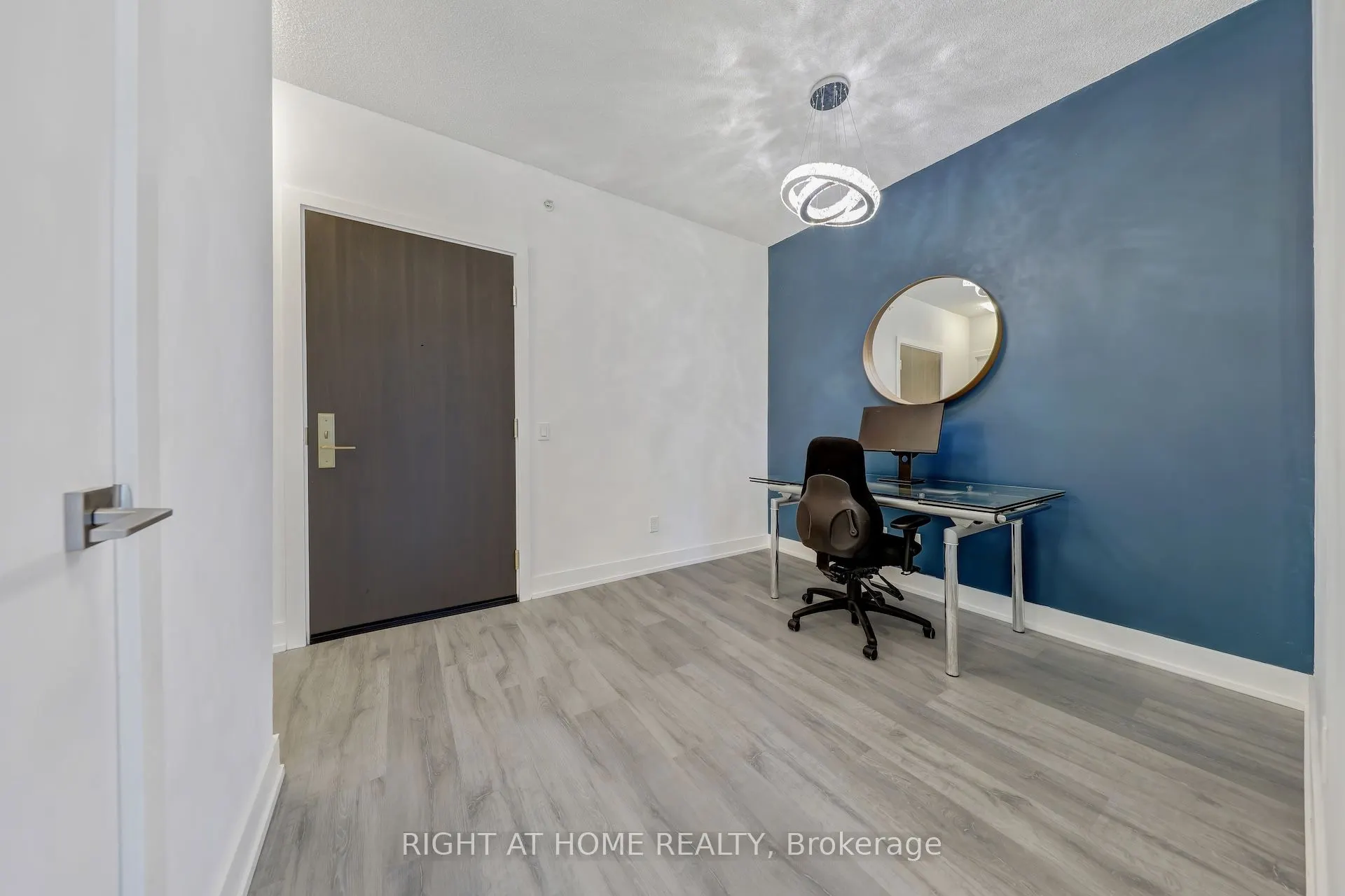 278 Buchanan Drive, #602E