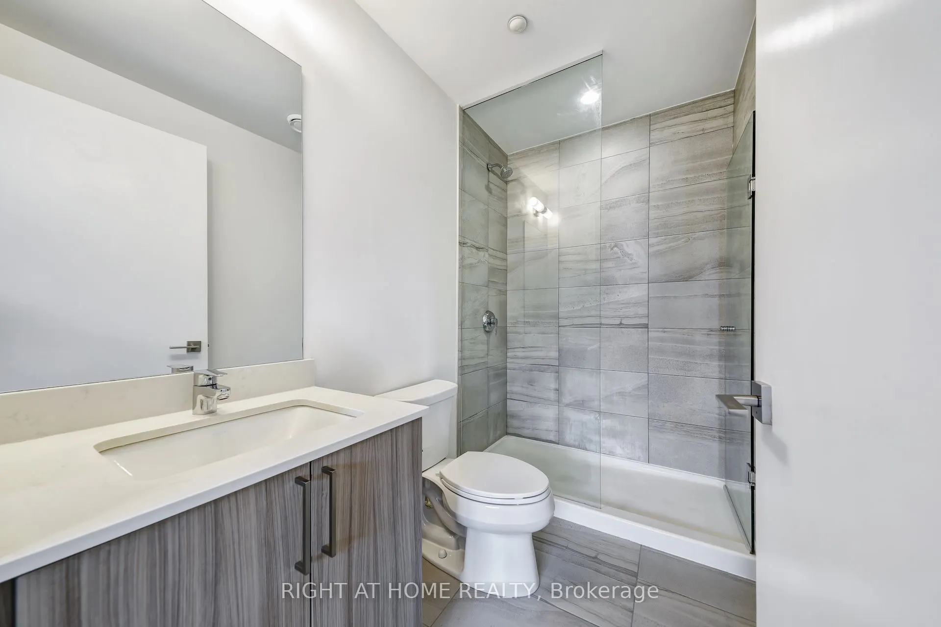 278 Buchanan Drive, #602E