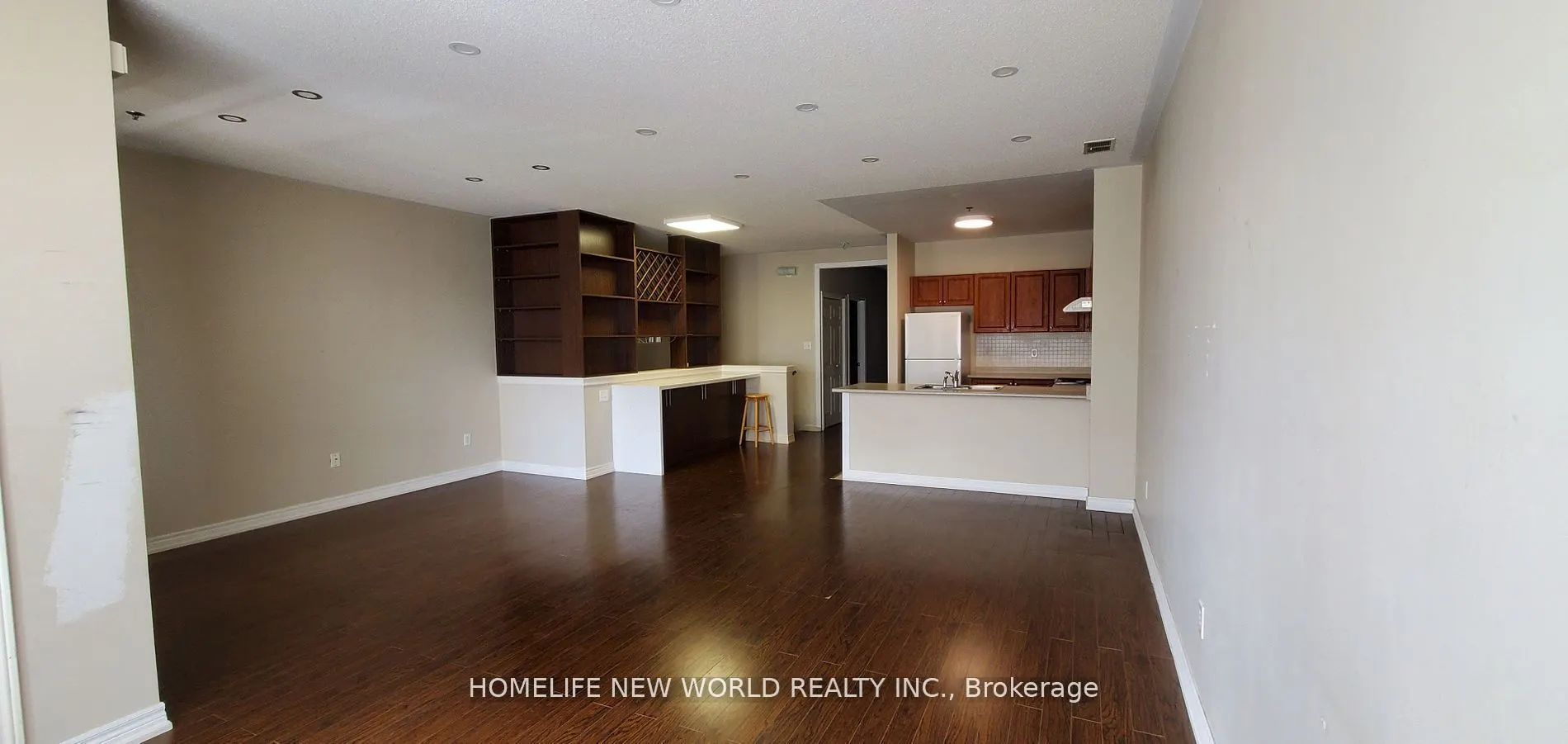 9441 Jane Street, #213