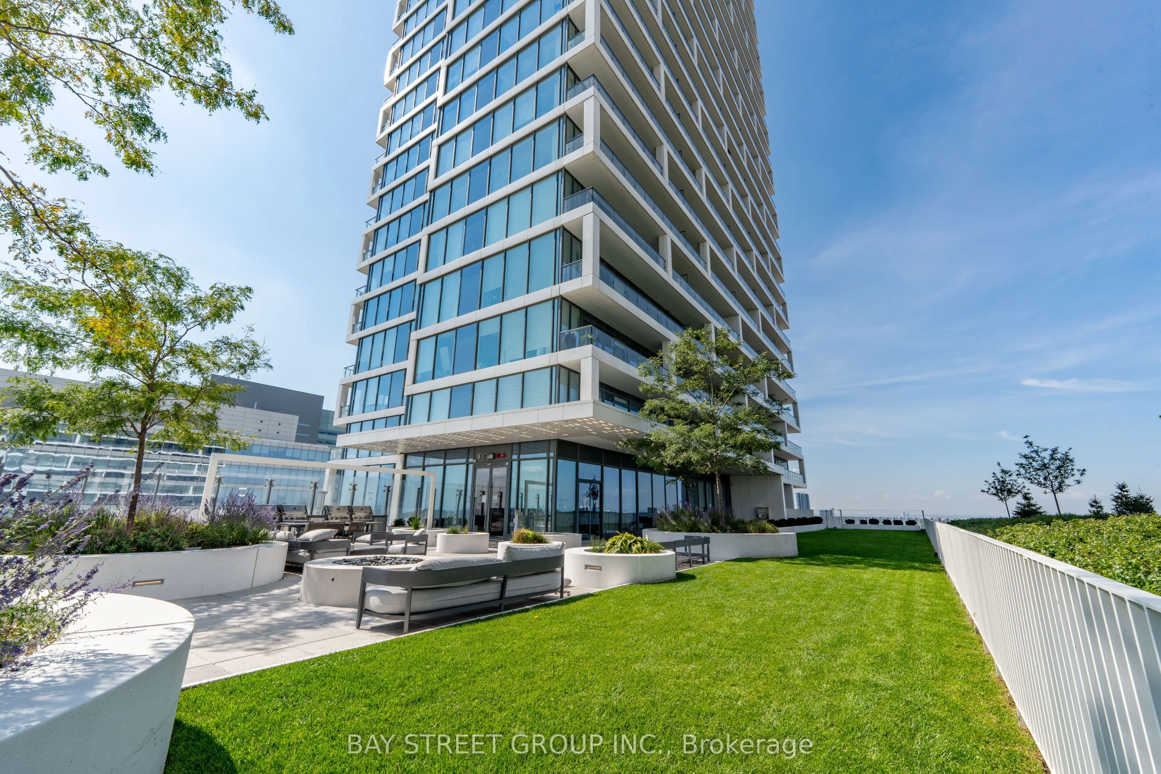 5 Buttermill Avenue, #3208