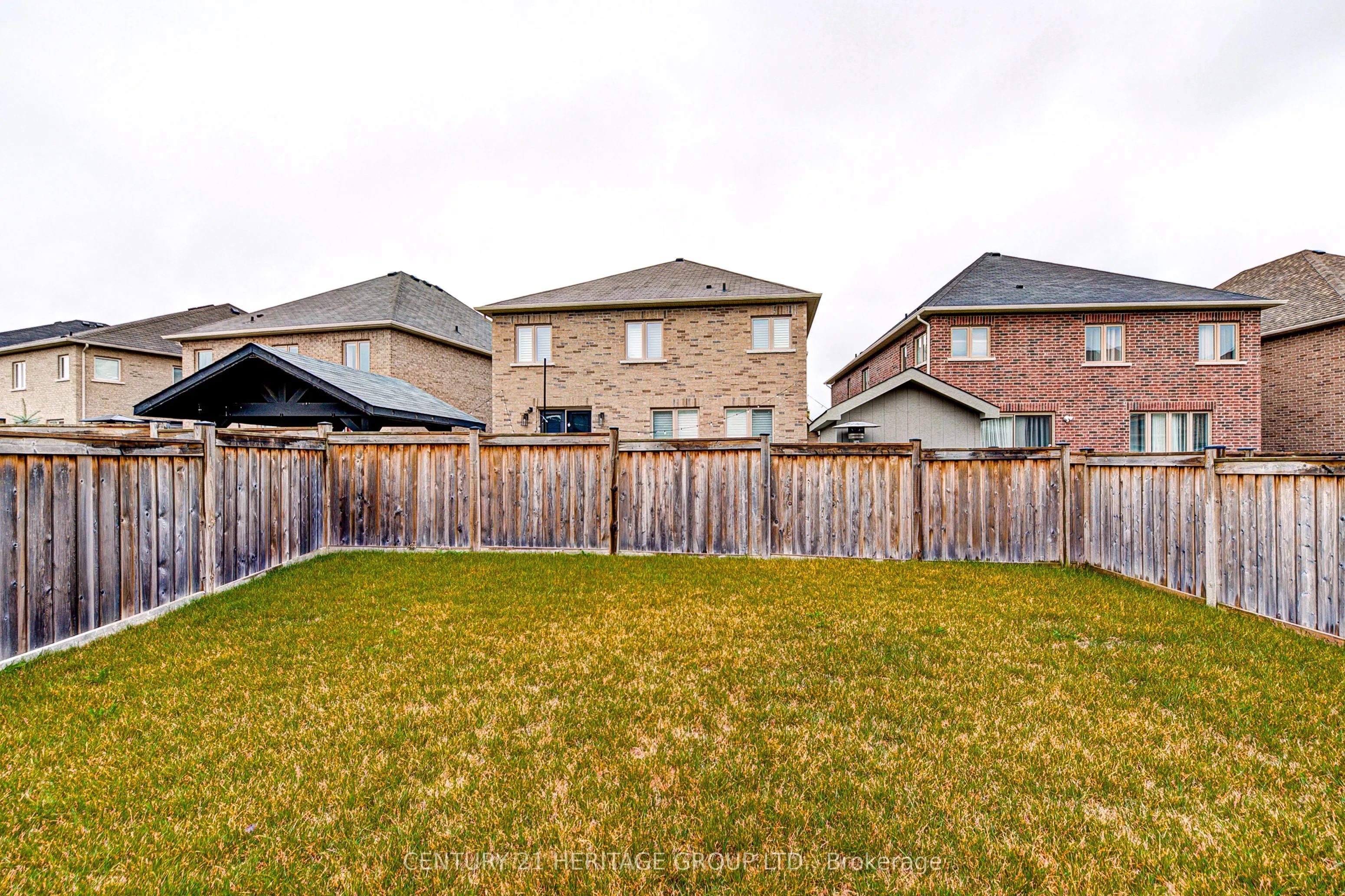 126 Mcdonnell Crescent