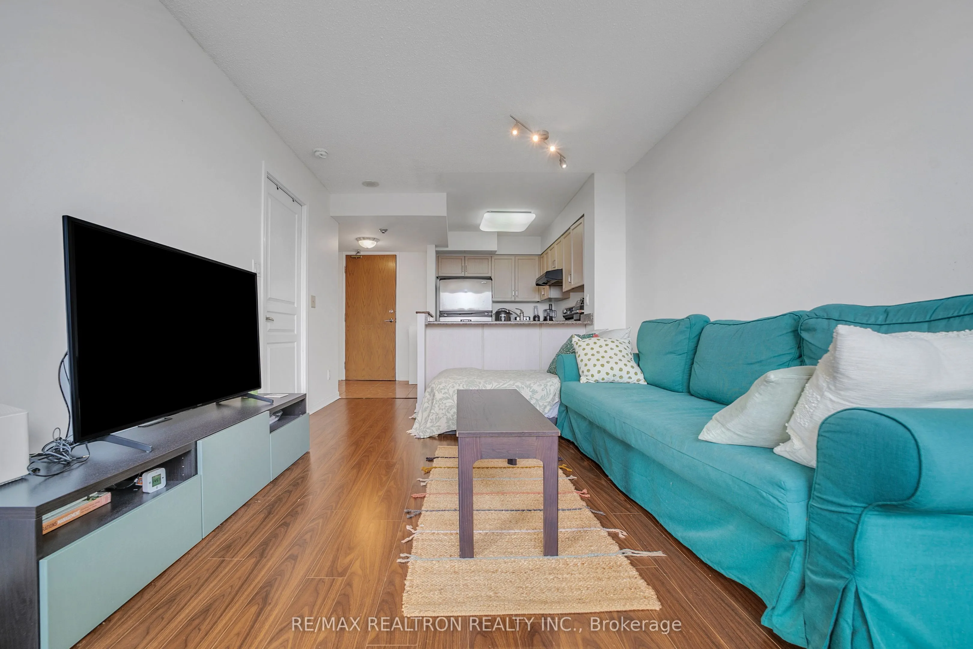 19 Northern Heights Drive, #413