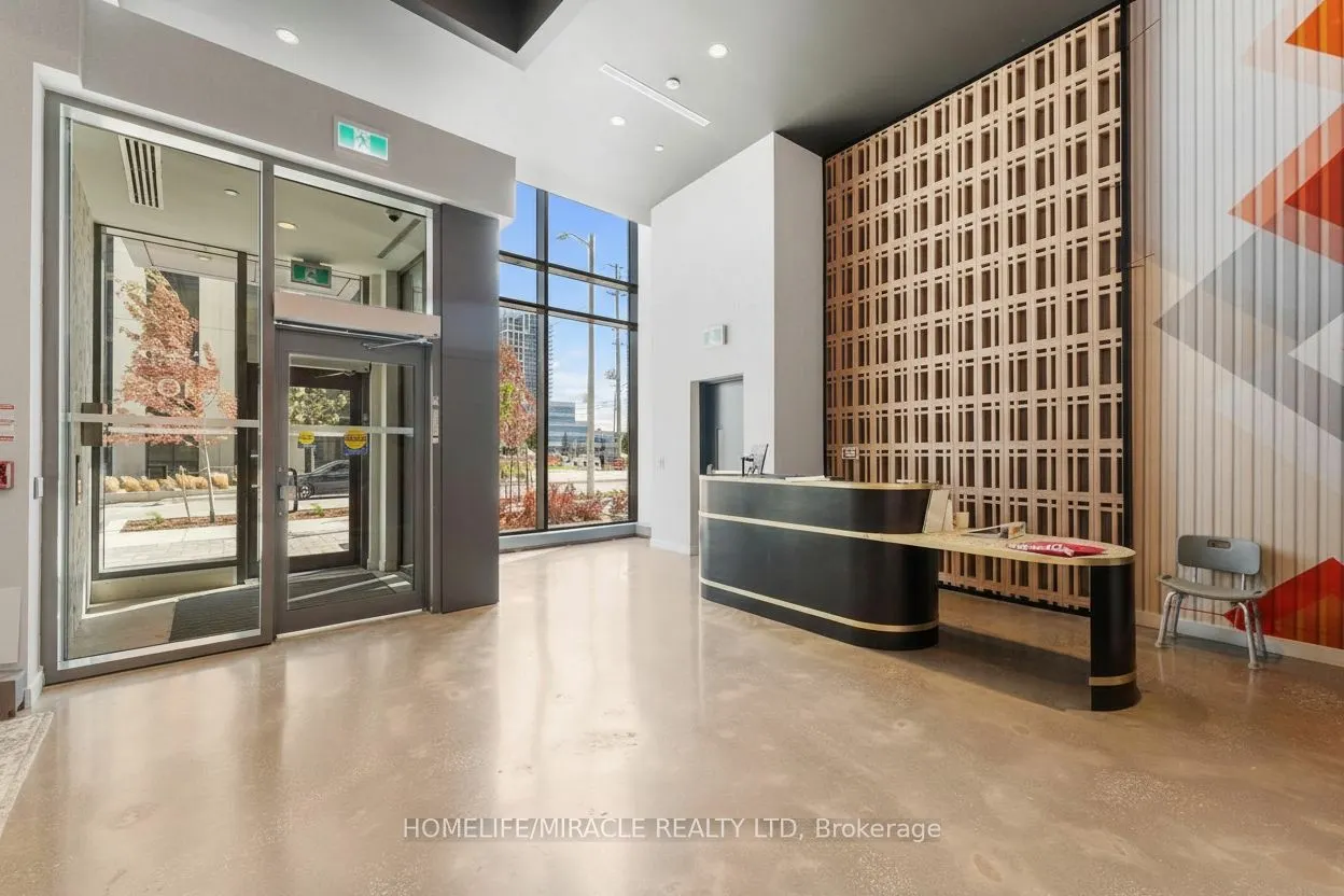 10 Abeja Street, #1419