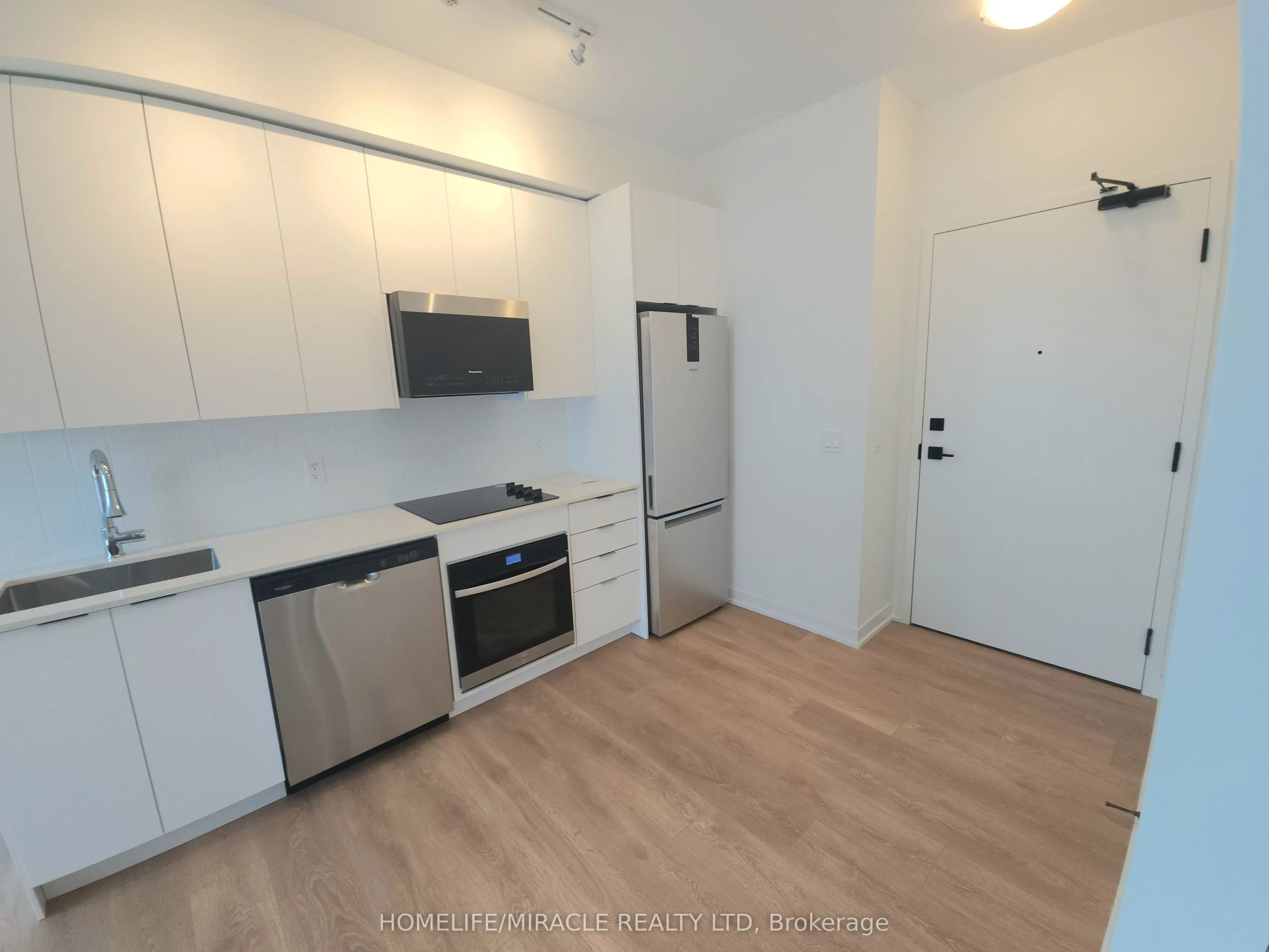 10 Abeja Street, #1419