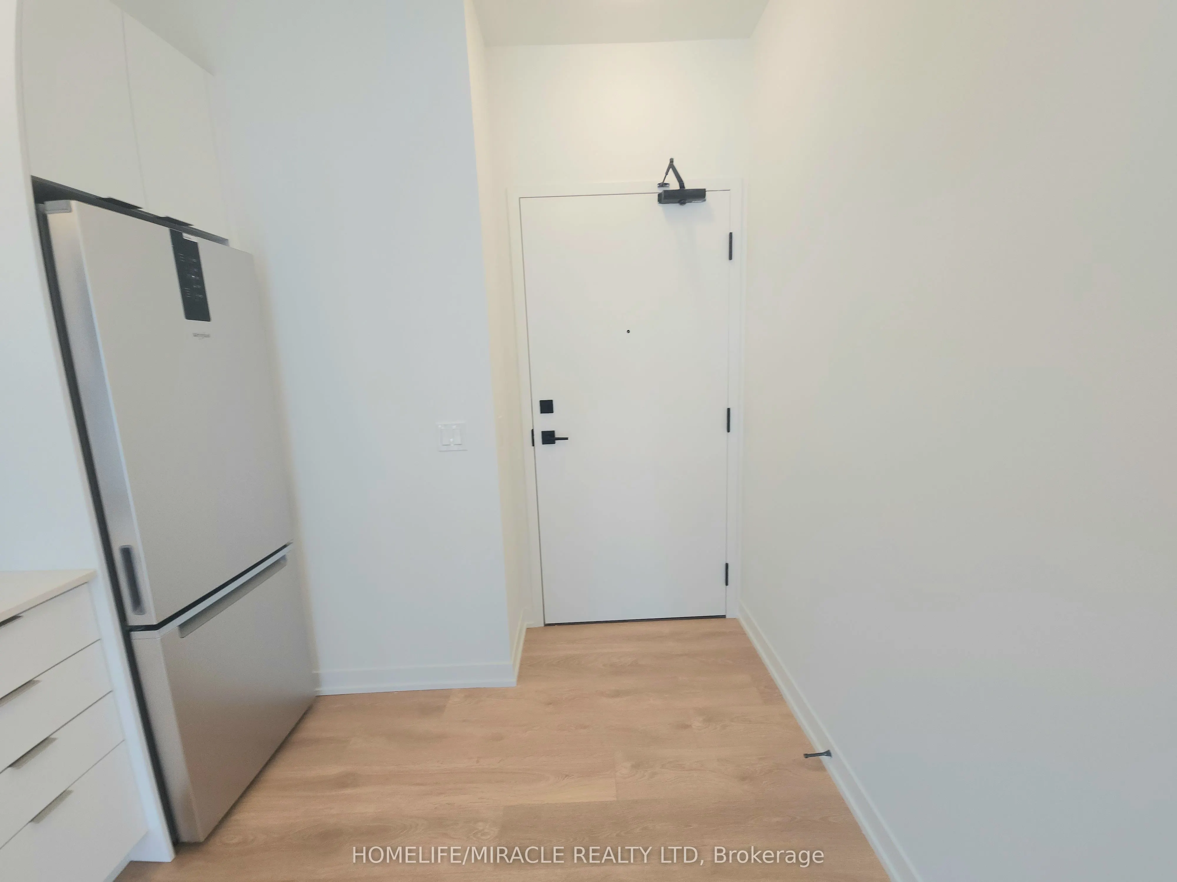 10 Abeja Street, #1419