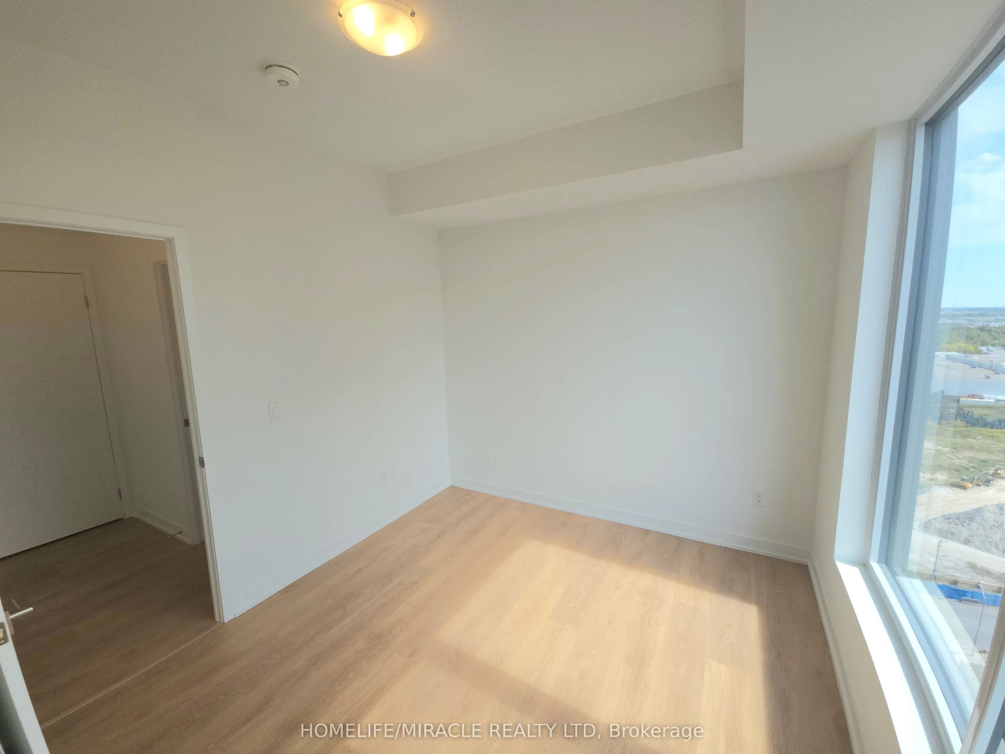 10 Abeja Street, #1419