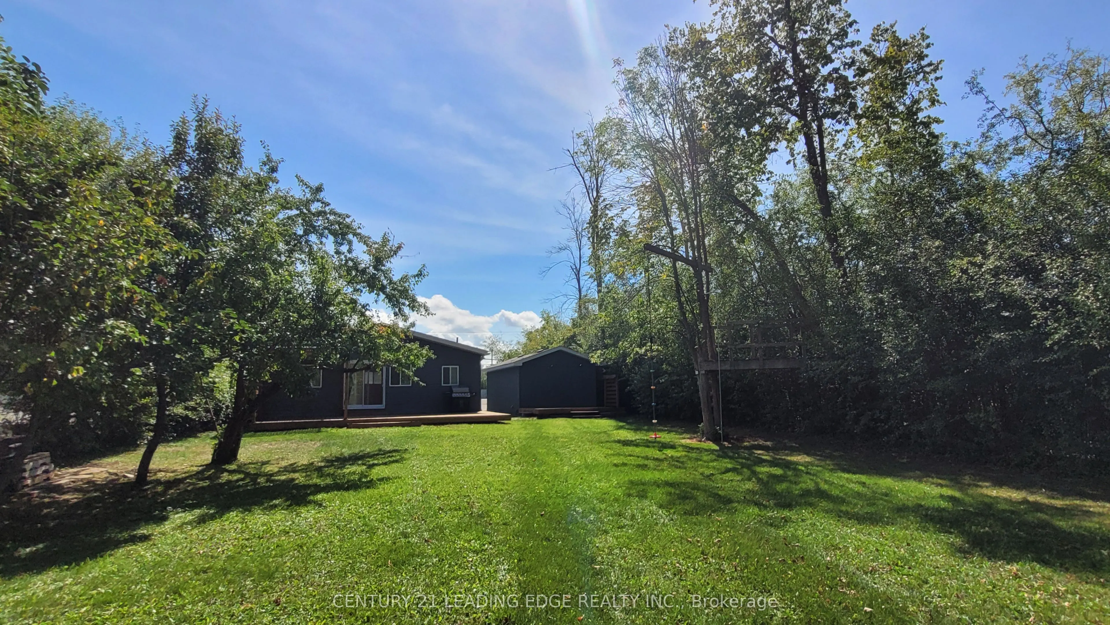 1538 Metro Road N