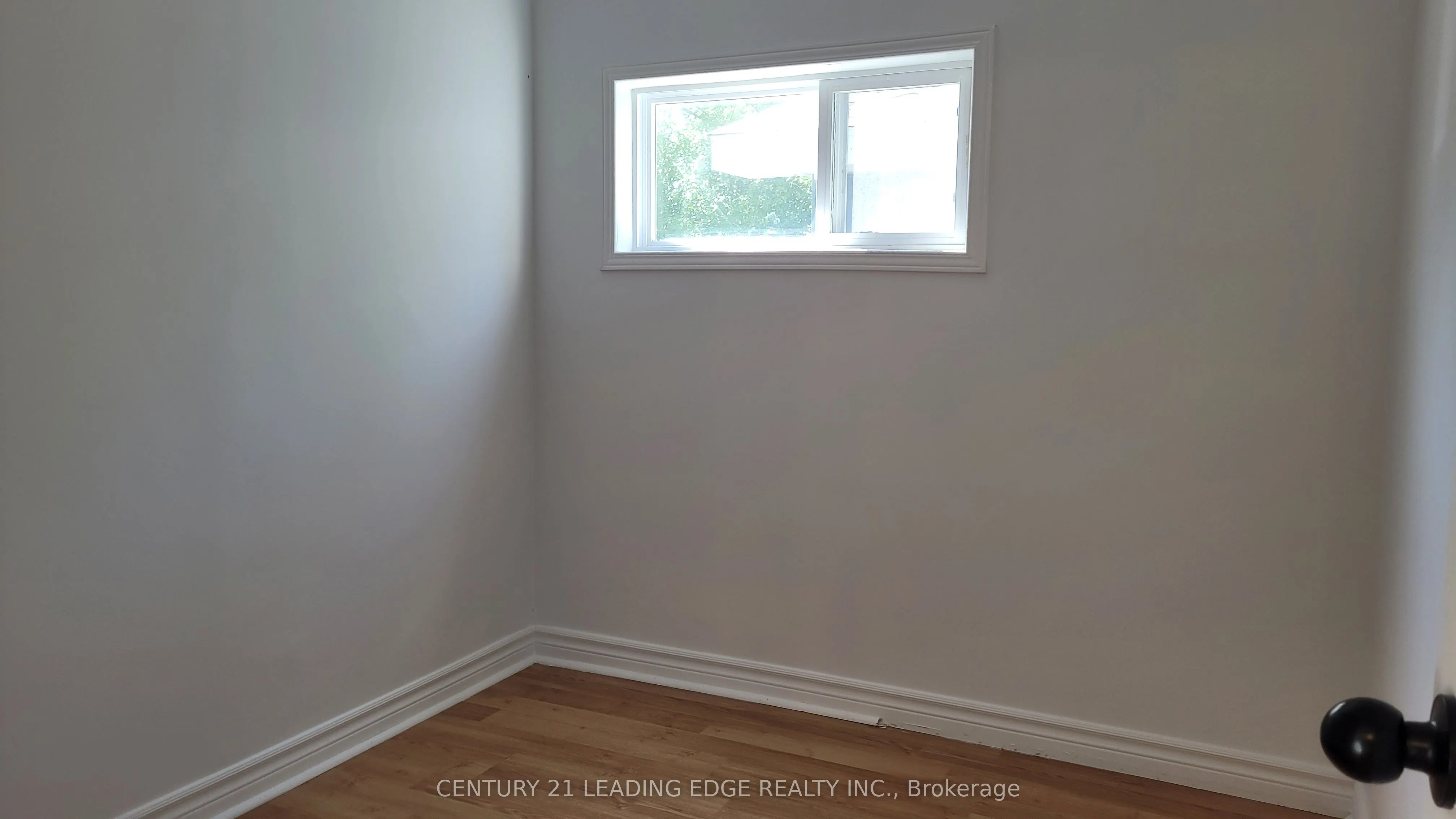 1538 Metro Road N