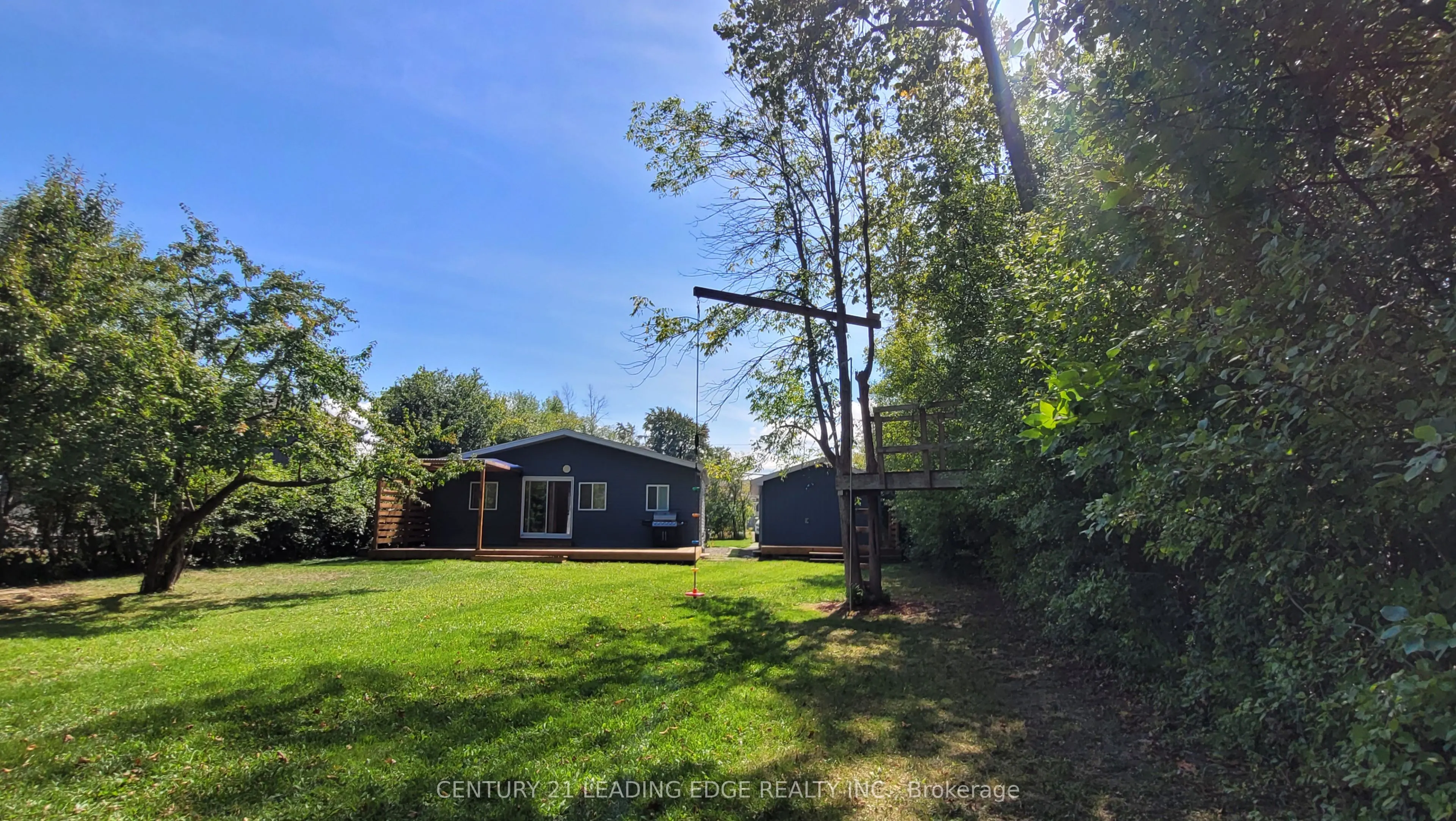 1538 Metro Road N