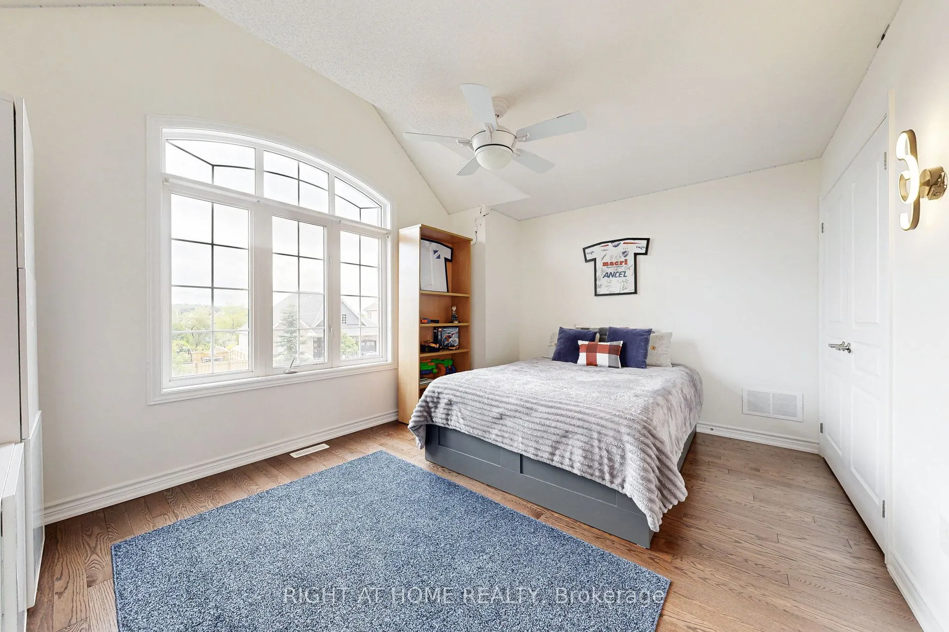 27 Roy Road