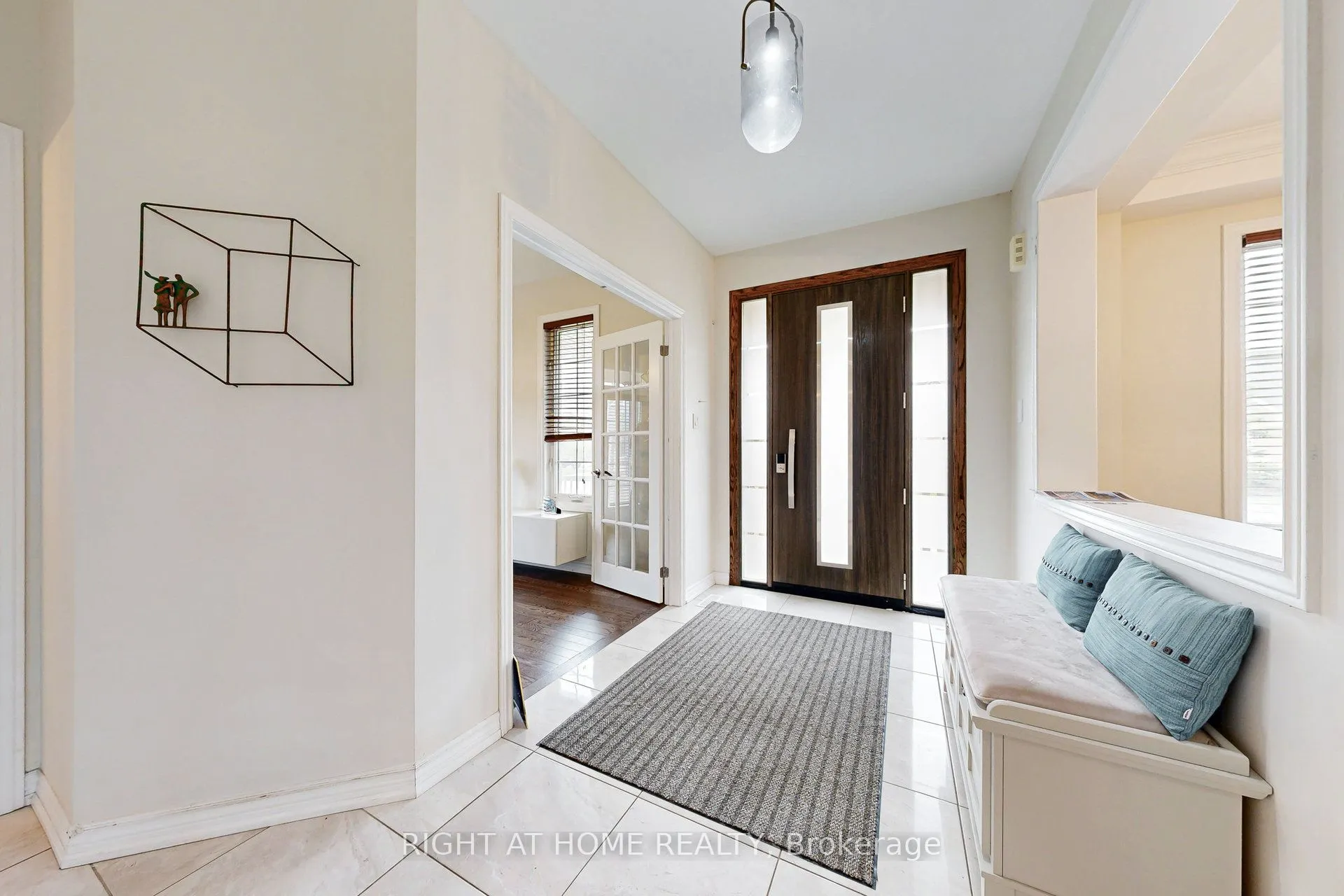 27 Roy Road