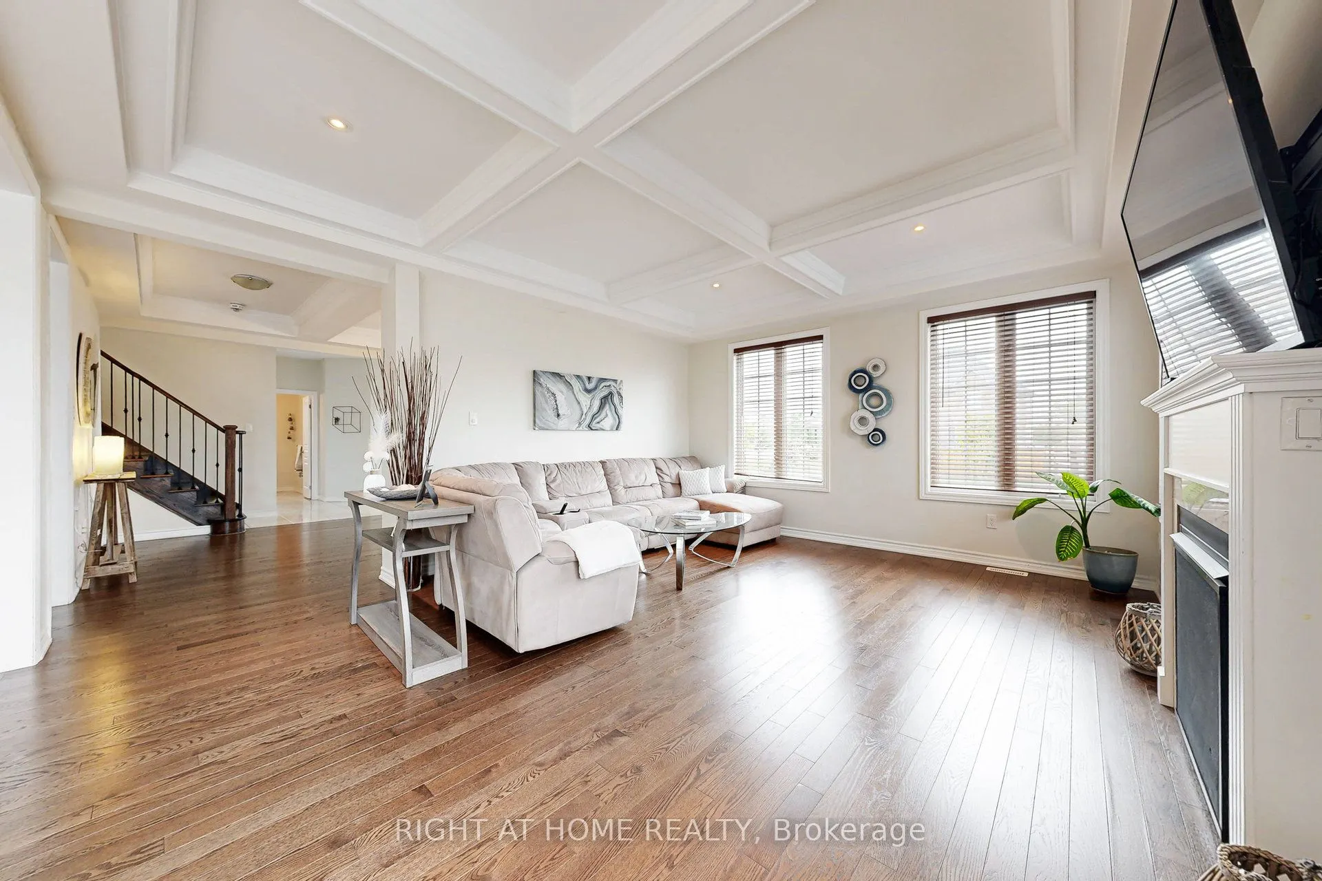 27 Roy Road