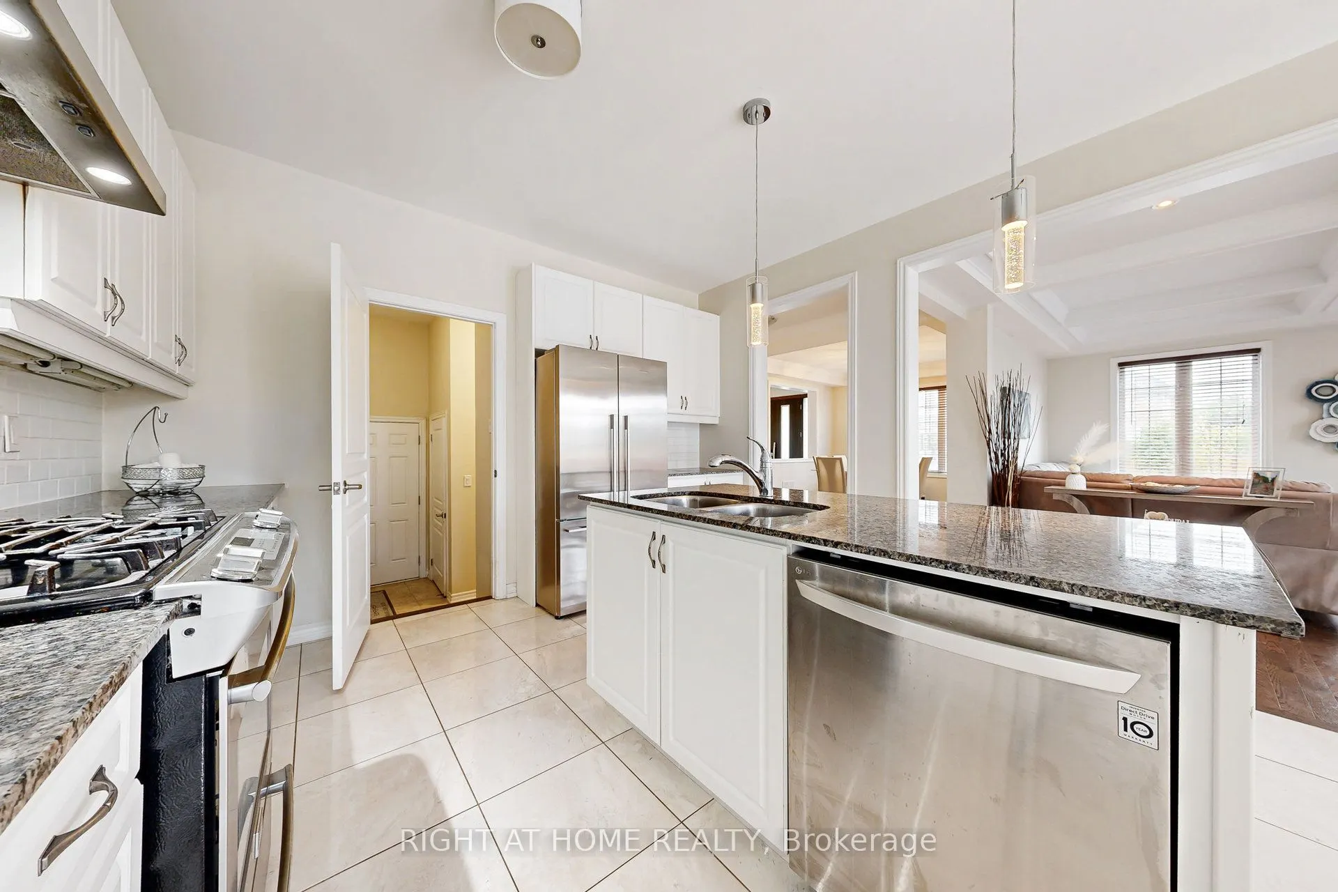 27 Roy Road