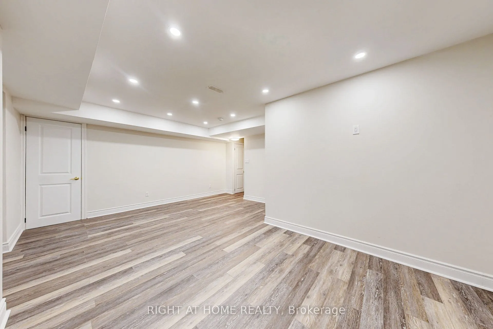 27 Roy Road