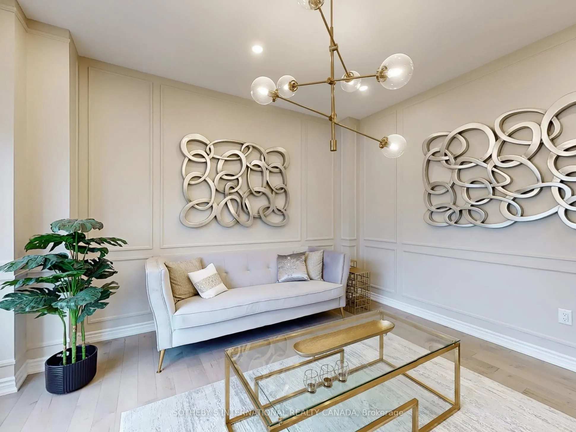 1633 Corsal Court