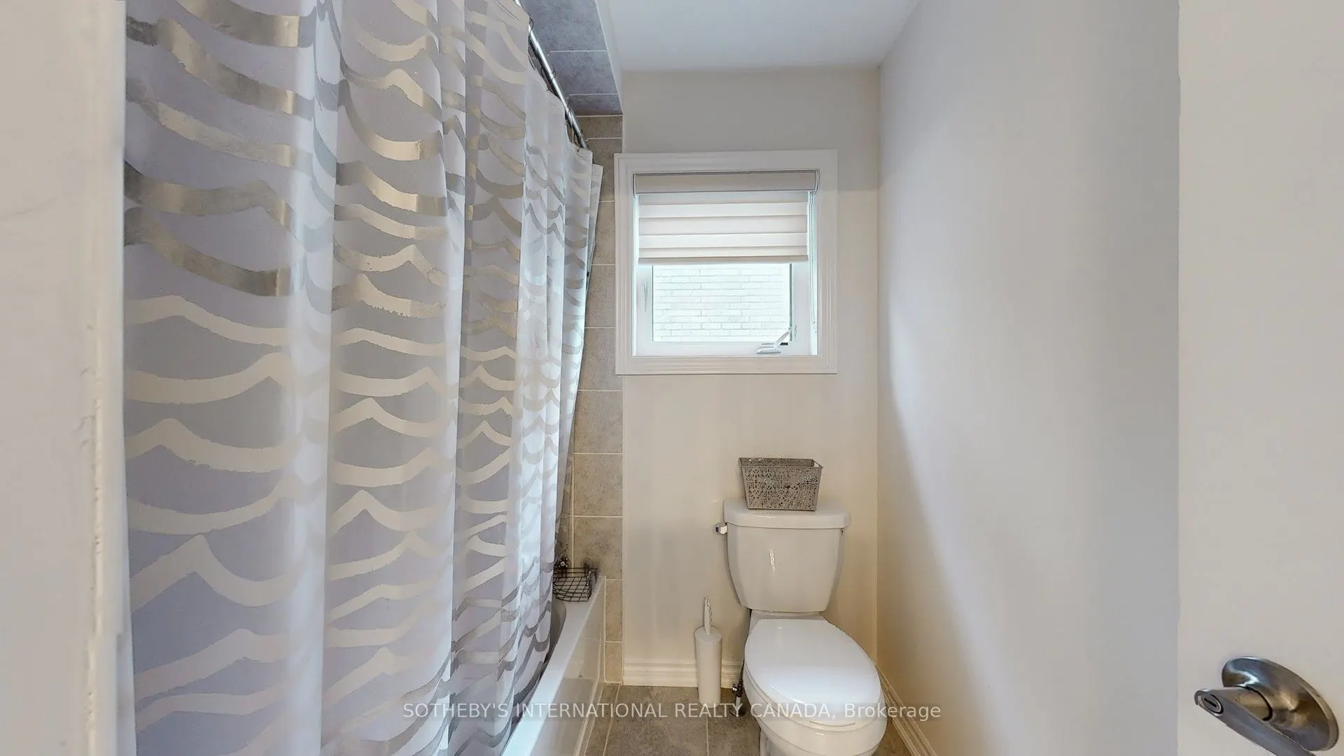 1633 Corsal Court