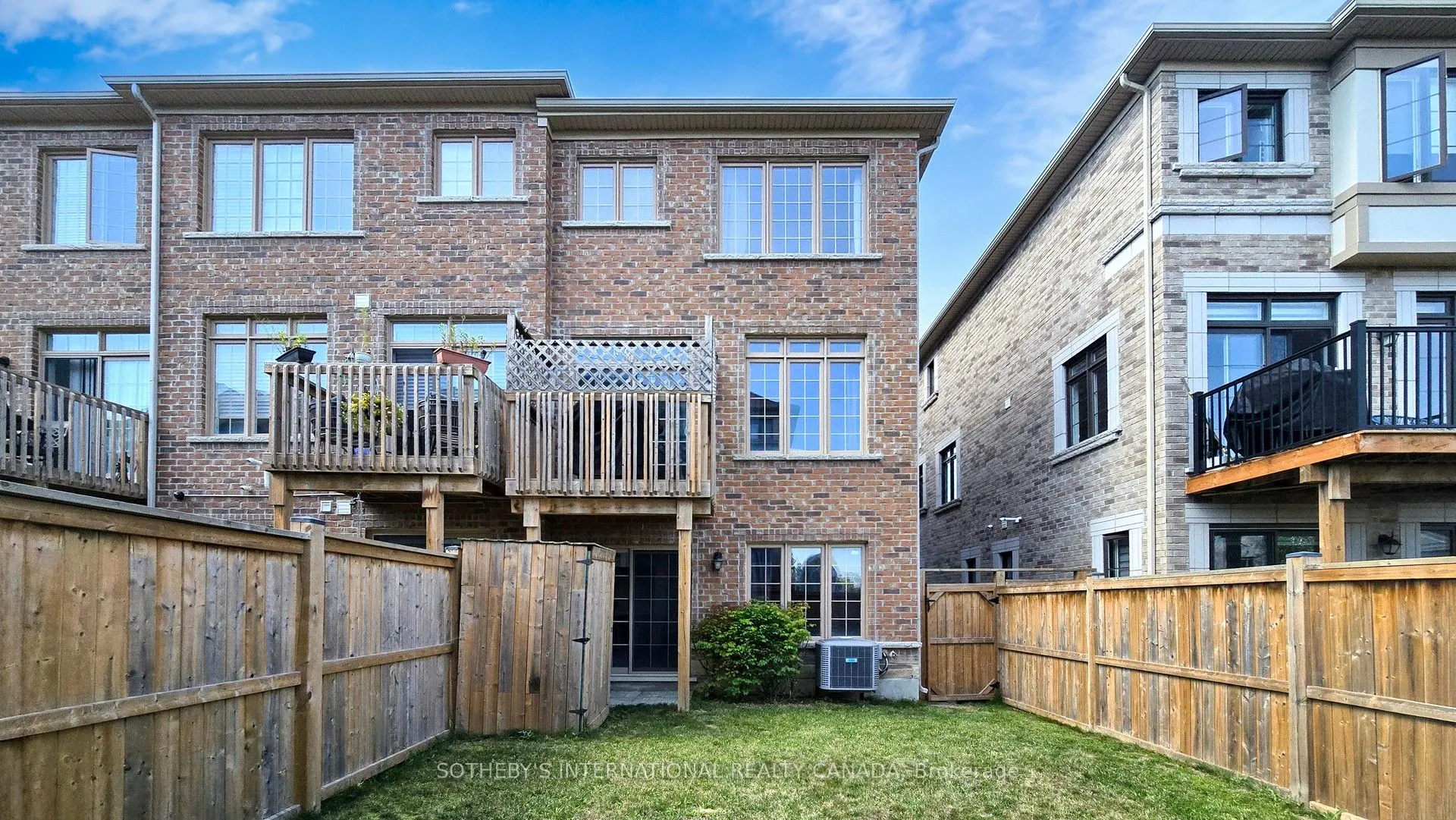 160 Sunset Terrace