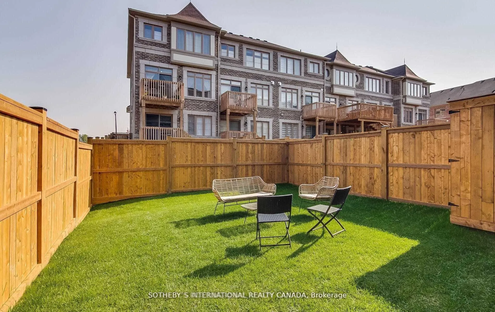 160 Sunset Terrace